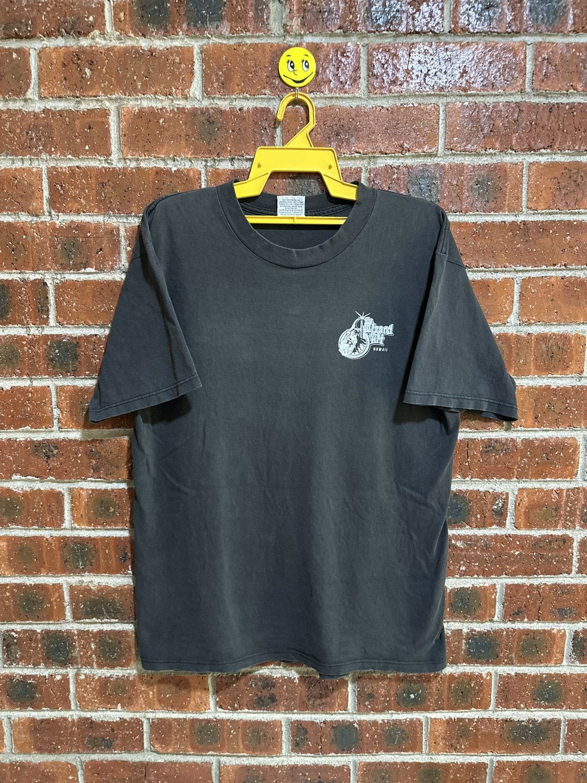 Vintage Vintage 90s Hawaiian Land Sharks Sun Faded Tee Size US L / EU 52-54 / 3 - 5 Thumbnail