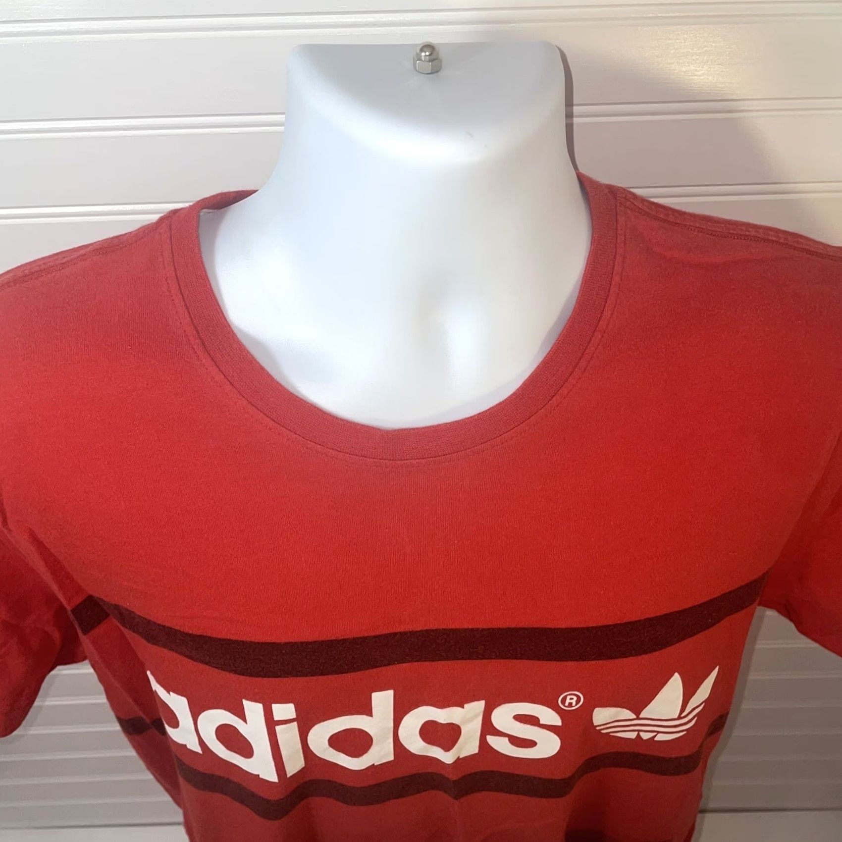 Adidas Adidas Shirt Men L Red Crew Neck Short Sleeve Logo Spell out Trefoil Size US L / EU 52-54 / 3 - 4 Thumbnail