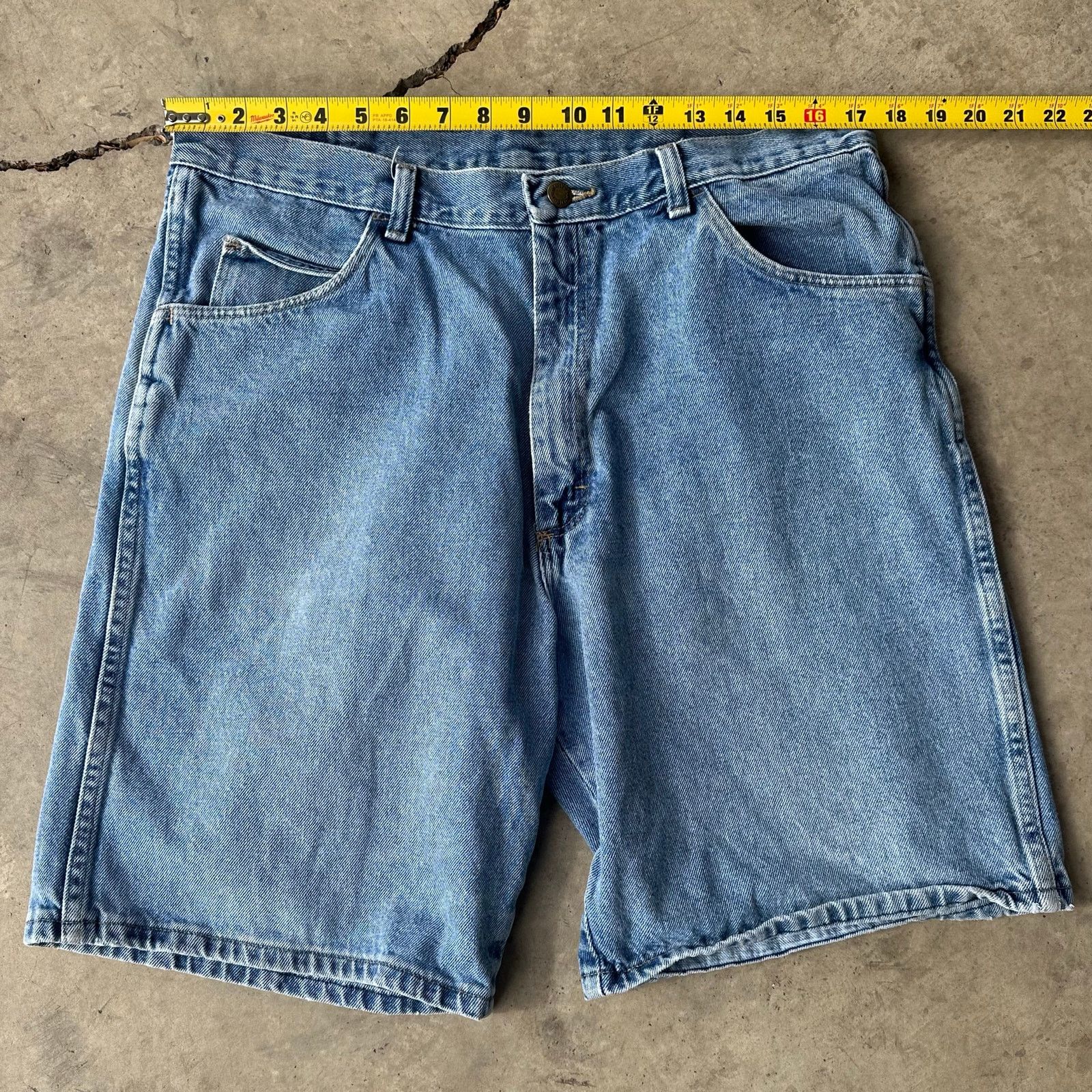 Wrangler Vintage wrangler Jean shorts Size US 36 / EU 52 - 5 Thumbnail