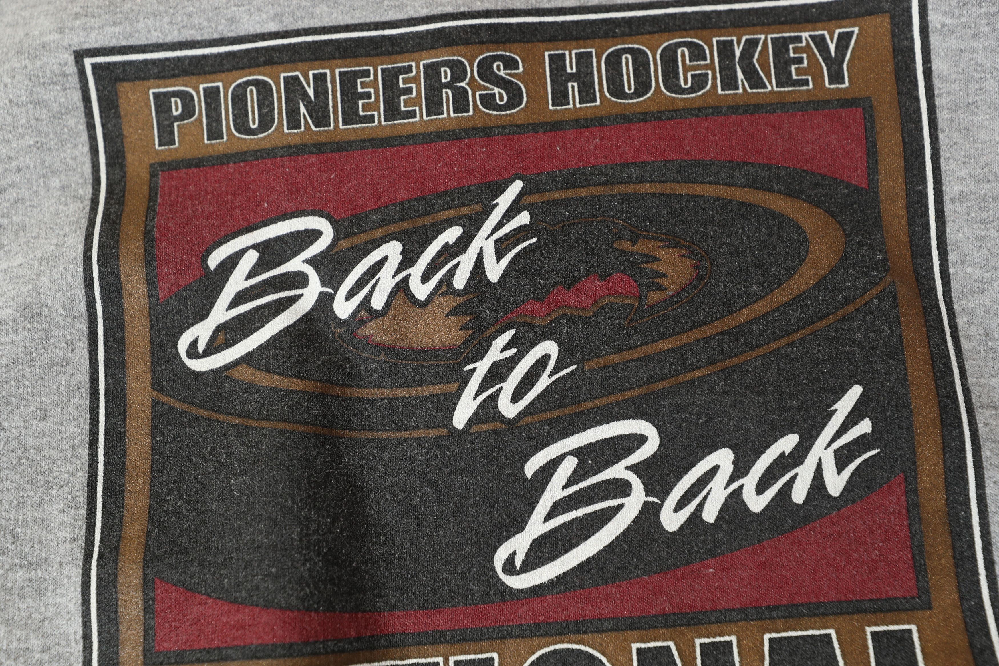 Gildan Pioneer Hockey Back to Back National Champs 04 & 05 (XXL) Size US XXL / EU 58 / 5 - 5 Thumbnail