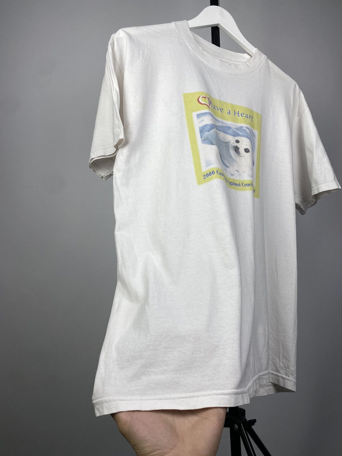 Habitat × Native × Vintage Vintage 2000 IFAW Have a Heart Mike Speiser t-shirt Size US L / EU 52-54 / 3 - 5 Thumbnail