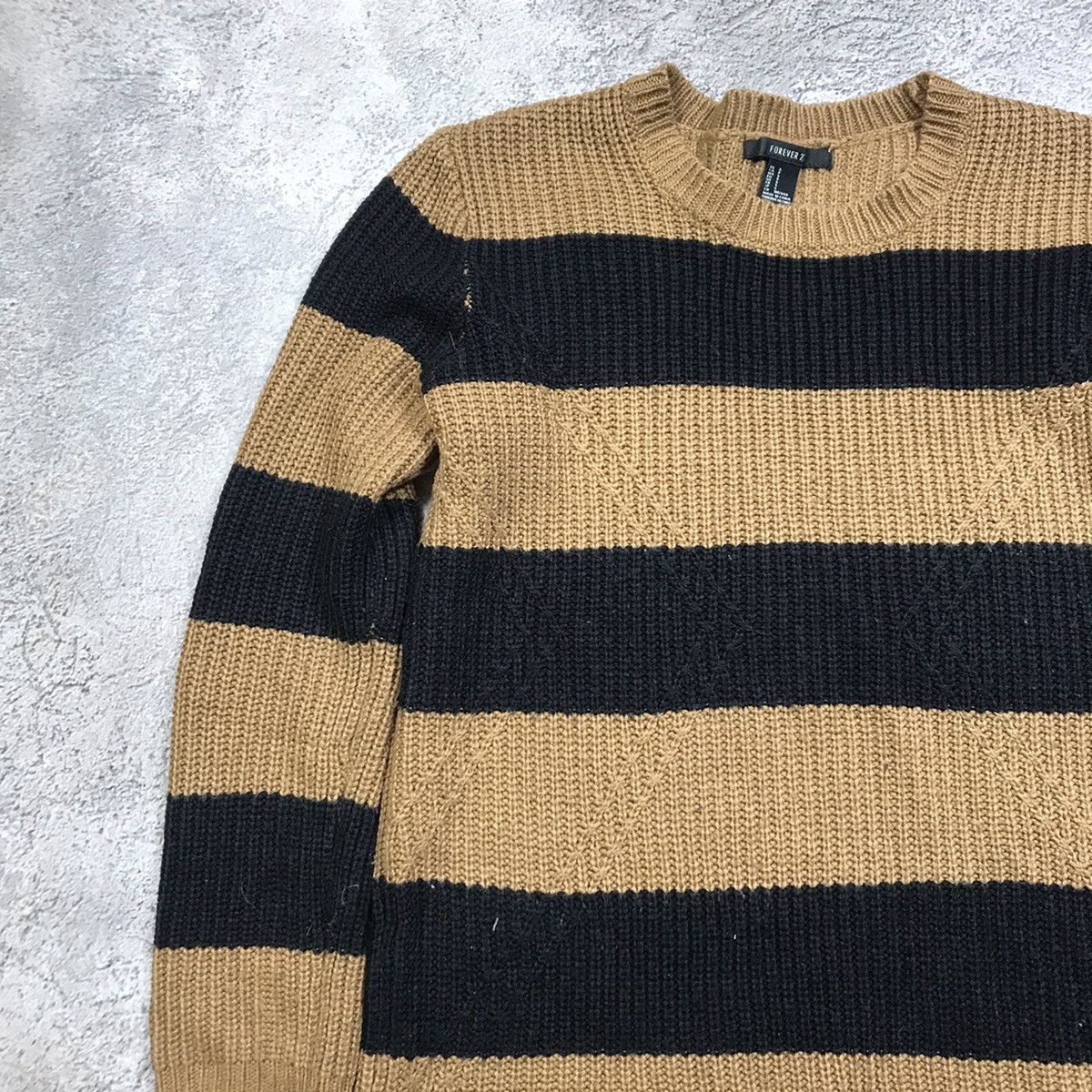 Vintage Vintage 90s Striped Knit Sweater Oversized Grunge Tan Logo M Size M / US 6-8 / IT 42-44 - 2 Thumbnail