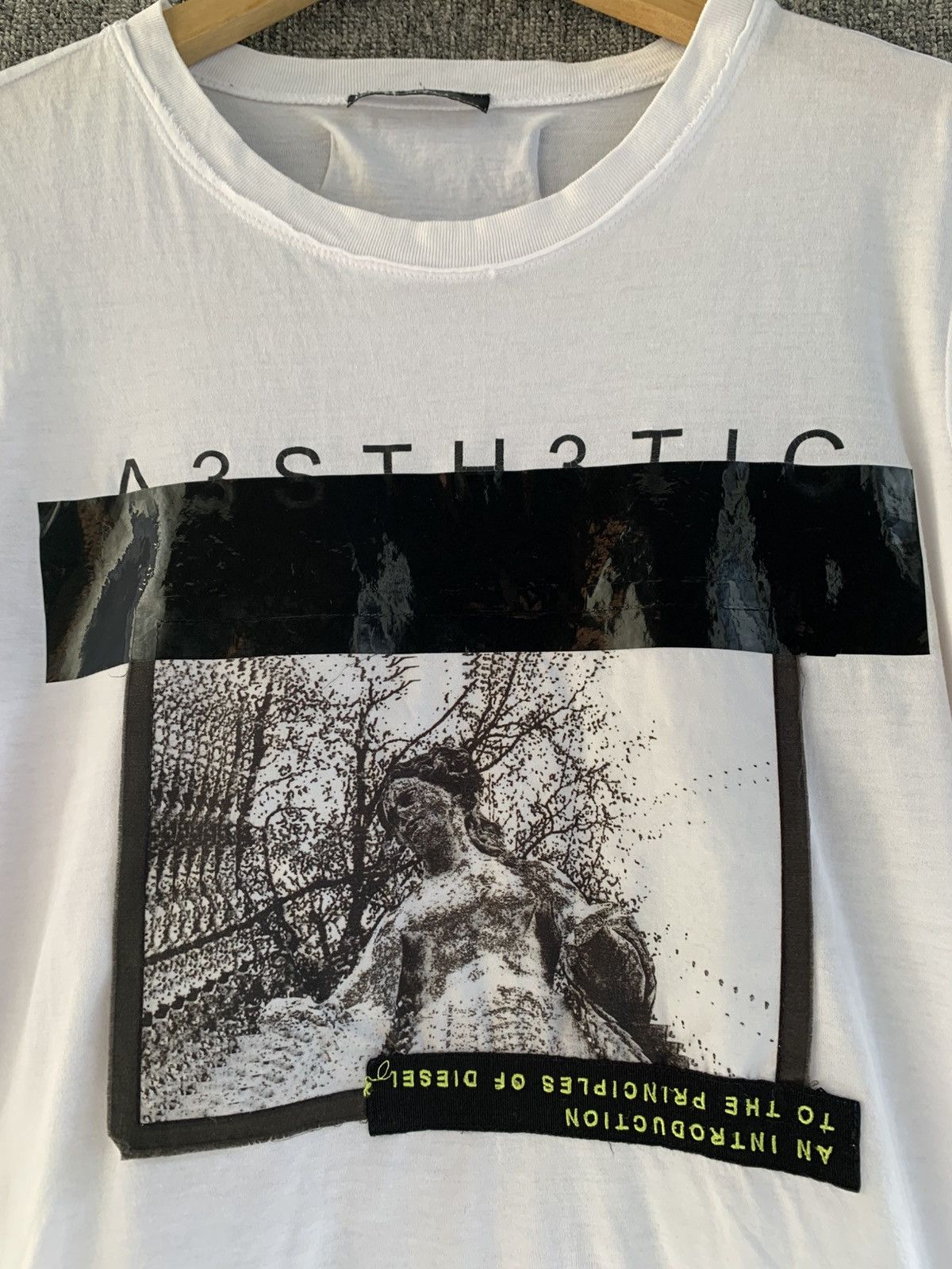 Diesel Diesel Distressed Duct Tape Art White Tshirt Size US S / EU 44-46 / 1 - 3 Thumbnail