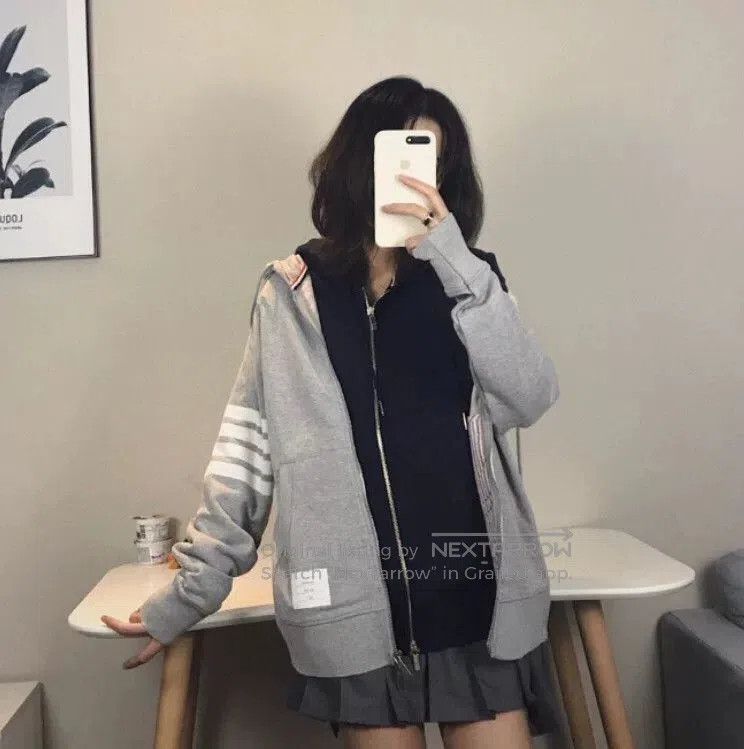 Thom Browne thom browne gray classic hoodie zip. Size US XS / EU 42 / 0 - 8 Thumbnail