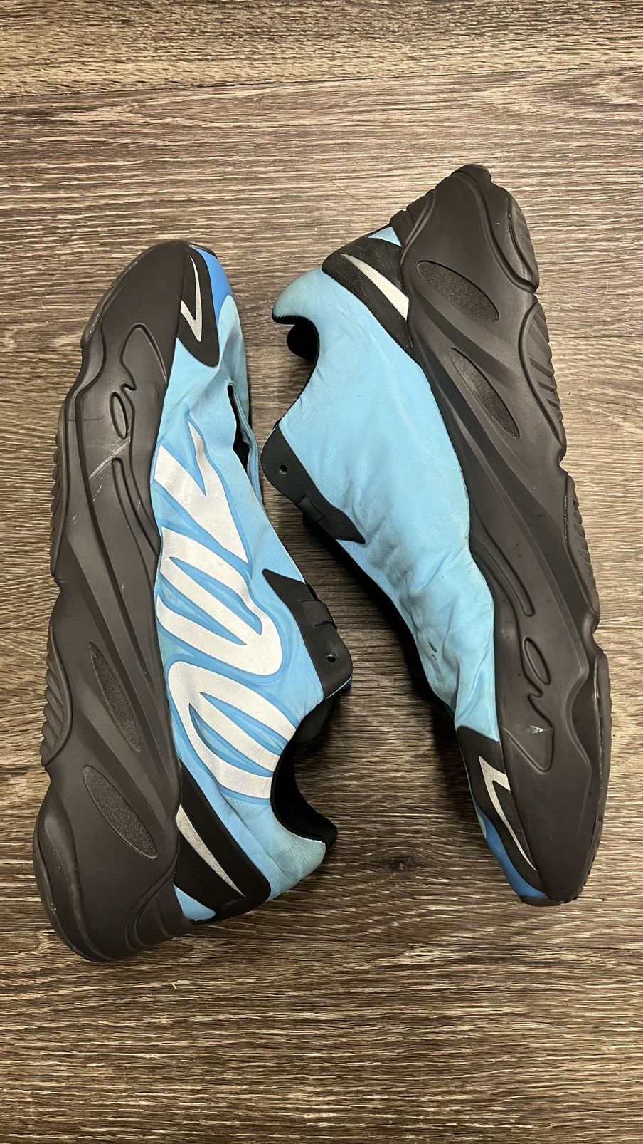 Adidas Adidas Yeezy Boost 700 MNVN “Bright Cyan” 2021 Size US 12.5 / EU 45-46 - 2 Thumbnail