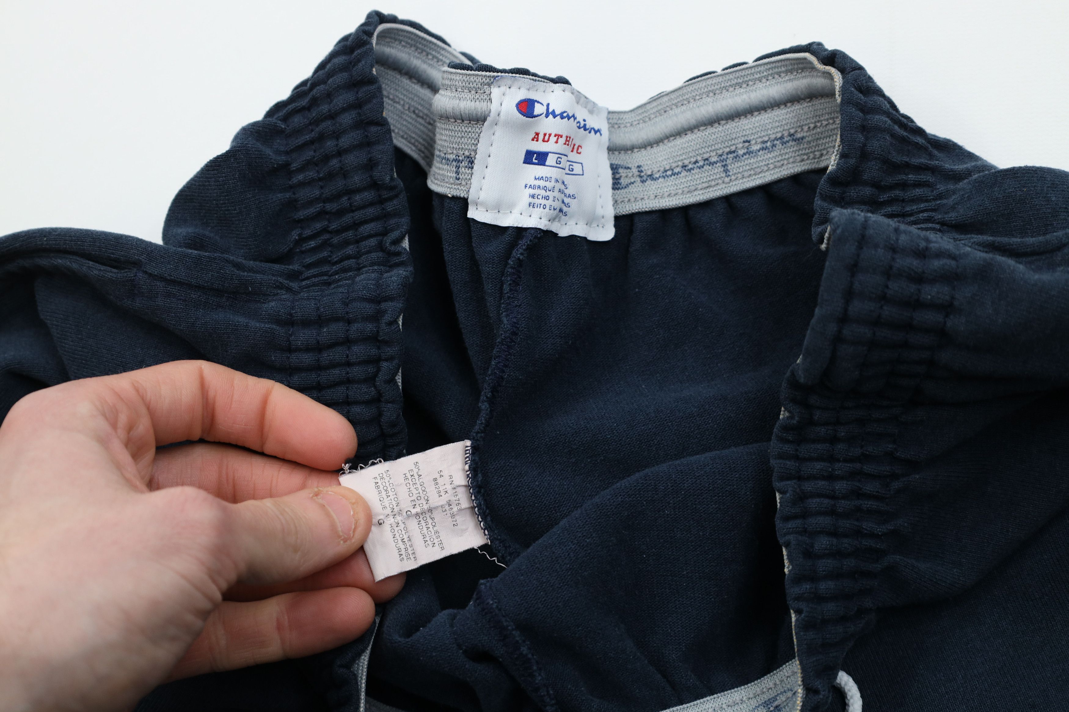 Champion Vintage Y2K Champion Heavyweight Above Knee Dad Shorts Blue Size US 34 / EU 50 - 8 Thumbnail