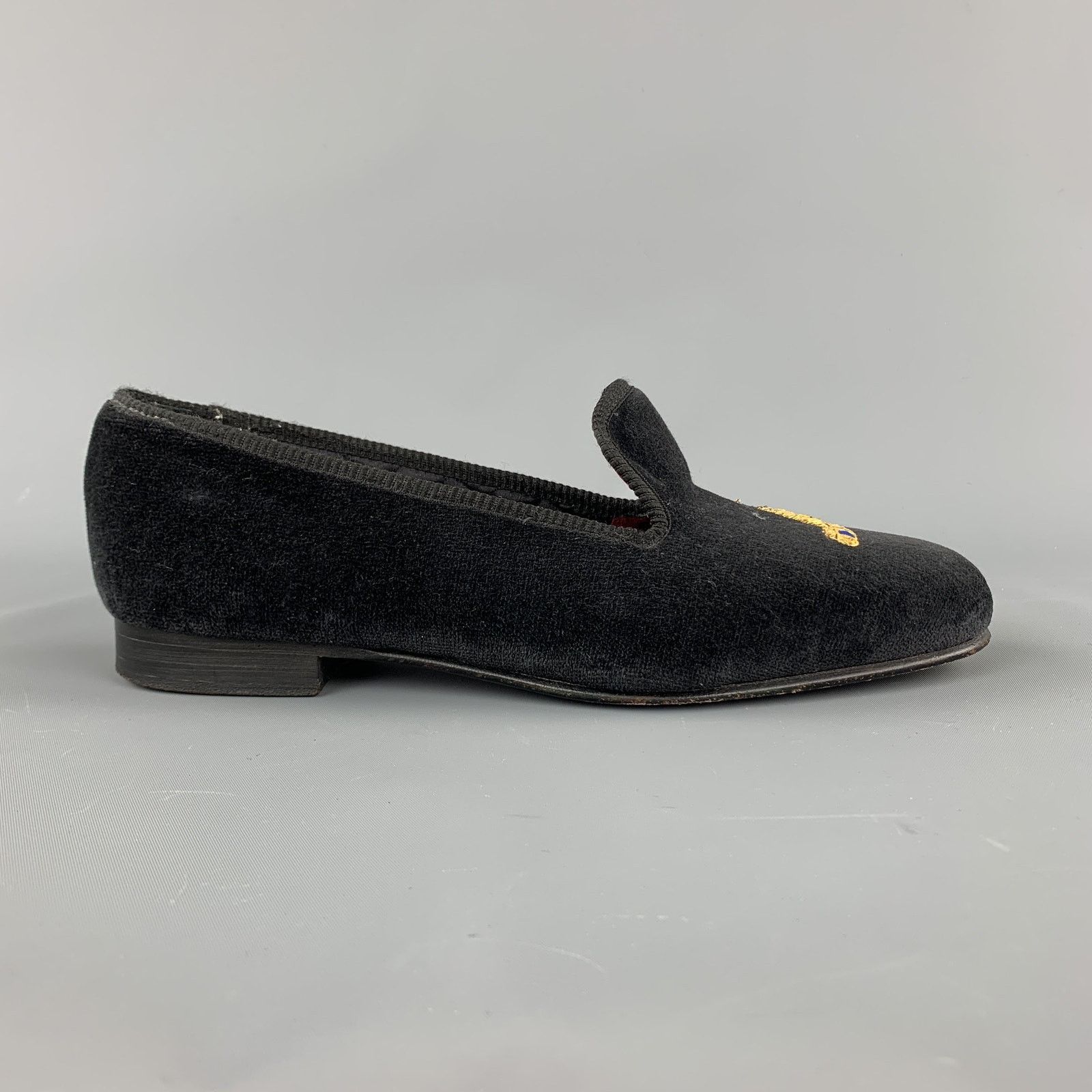 Custommade CUSTOM MADE Size 8 Black Embroidery Velvet Slippers Loafers Size US 8 / EU 41 - 1 Thumbnail
