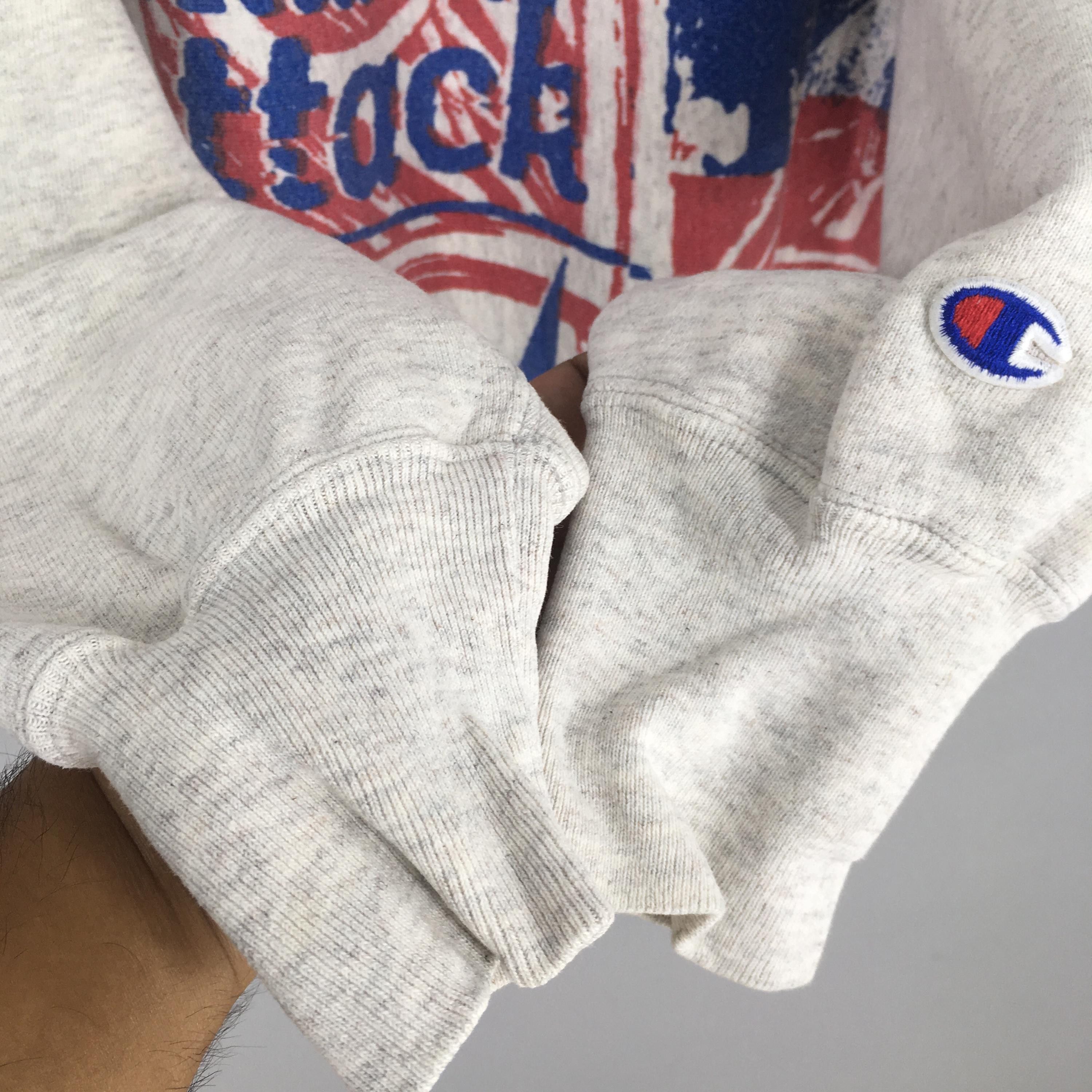 Champion × Vintage Vintage 90s Champion Reverse Weave Gray Sweatshirt Medium Size US M / EU 48-50 / 2 - 4 Thumbnail
