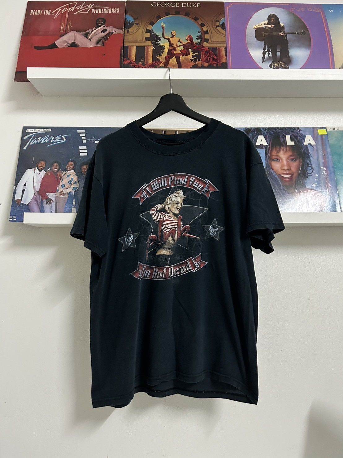 Band Tees Pink Vintage T Shirt 00’ Size US L / EU 52-54 / 3 - 1 Thumbnail