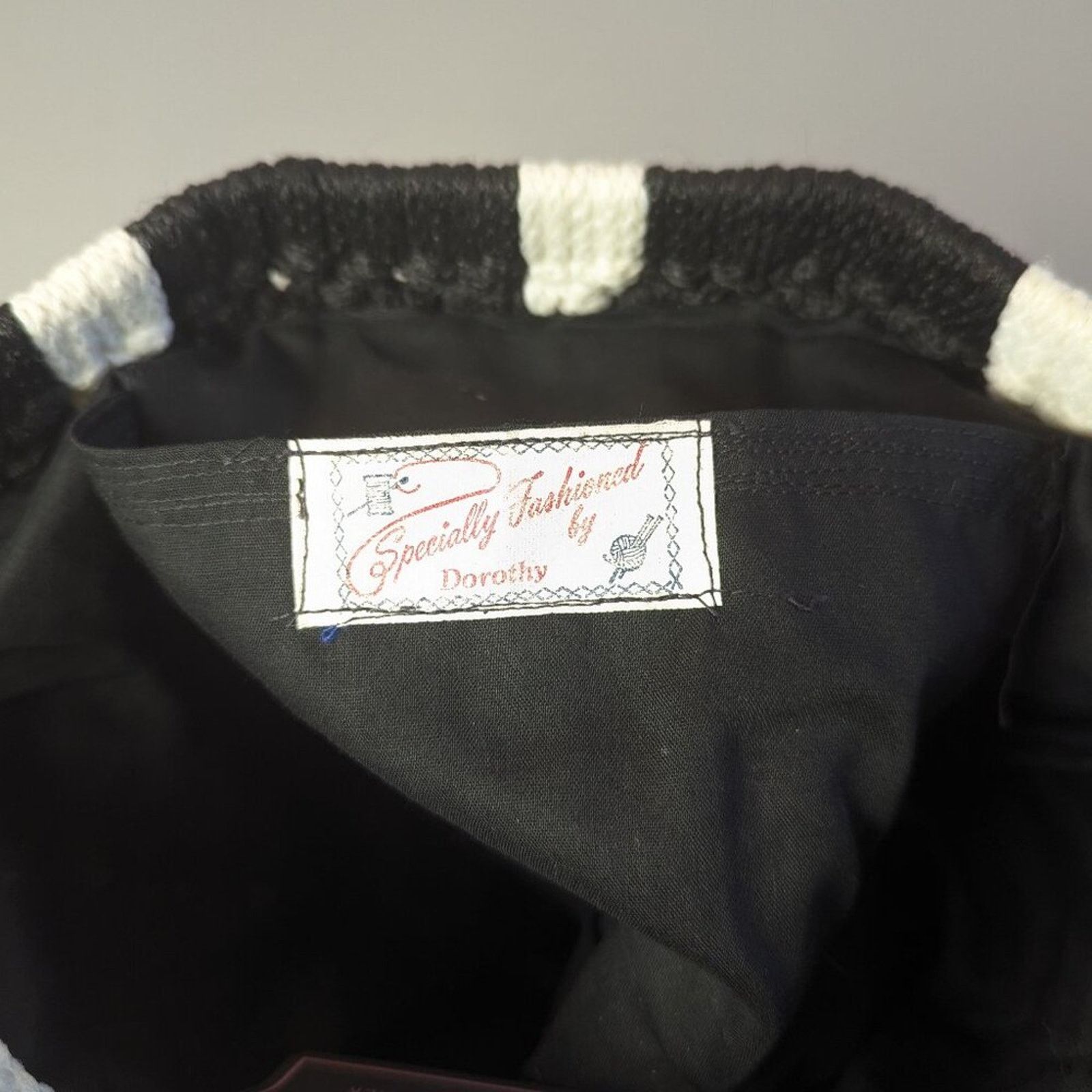 Vintage Vintage 1960's Black White Macrame Framed Clutch Bag Crochet Size ONE SIZE - 4 Thumbnail