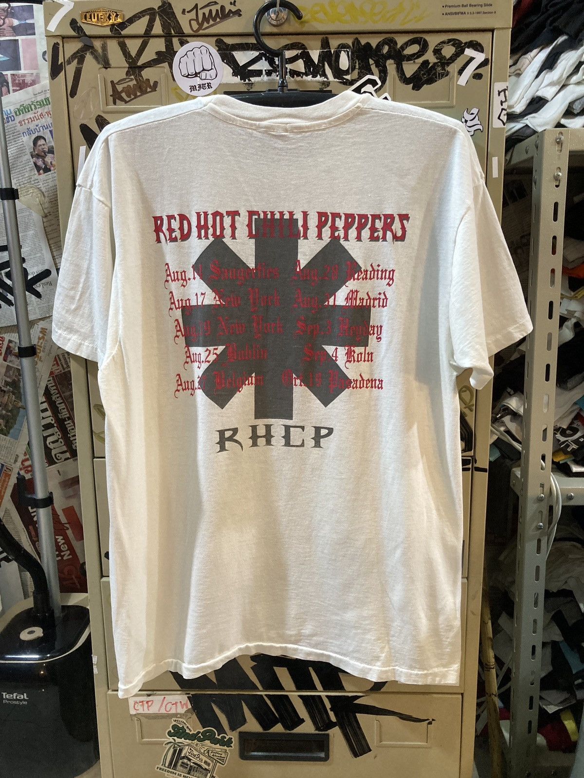 Band Tees Red Hot Chili Pepper vintage tee 1992’s Size US L / EU 52-54 / 3 - 3 Thumbnail