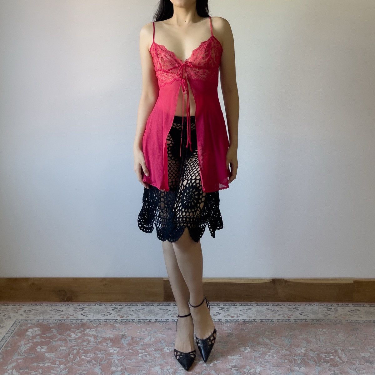 Victoria's Secret Victoria’s Secret Red Lace & Silk Sheer Camisole (M) Size M / US 6-8 / IT 42-44 - 5 Thumbnail