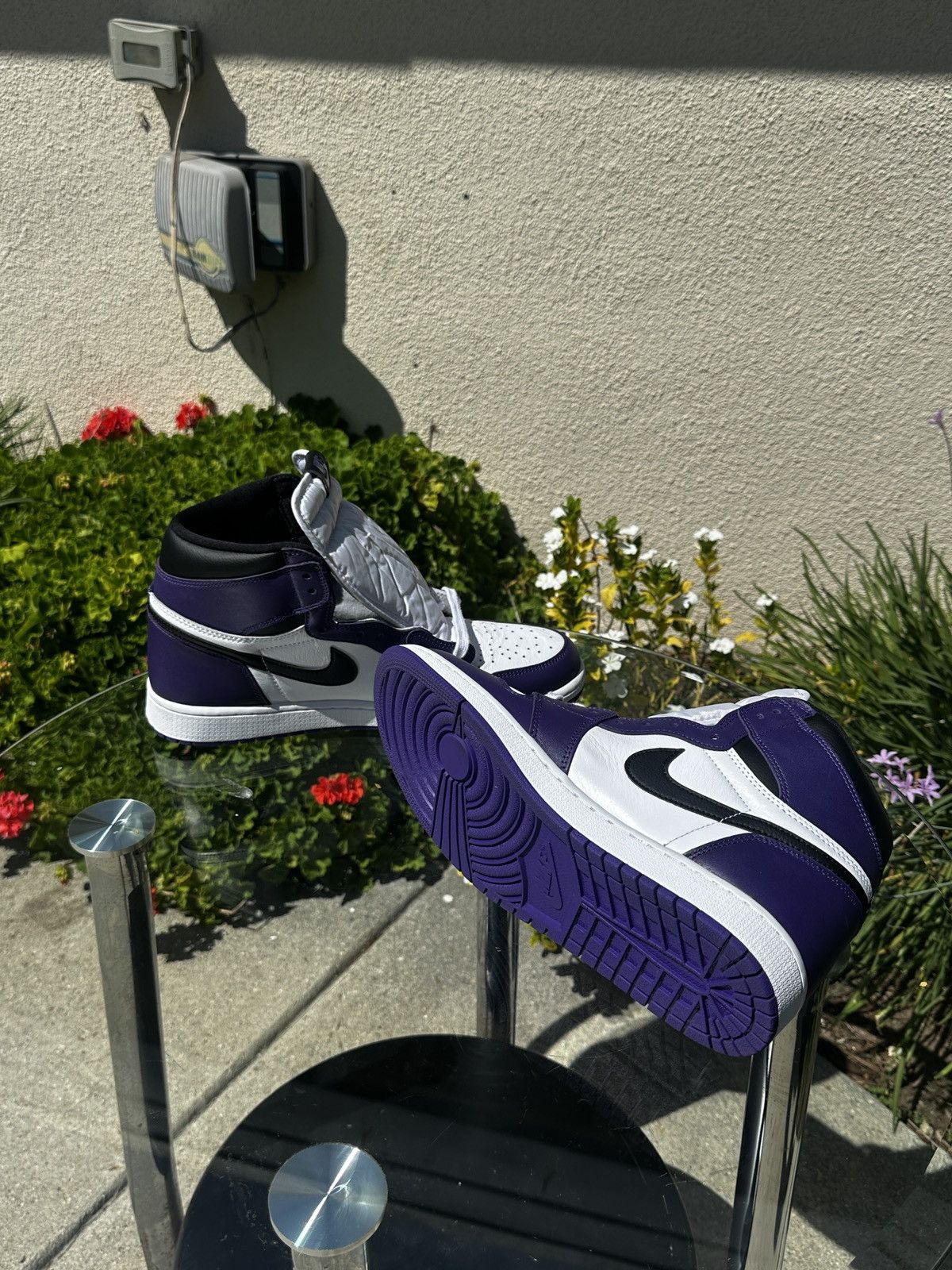 Jordan Brand Jordan 1 Retro High Court Purple White Size US 13 / EU 46 - 7 Thumbnail