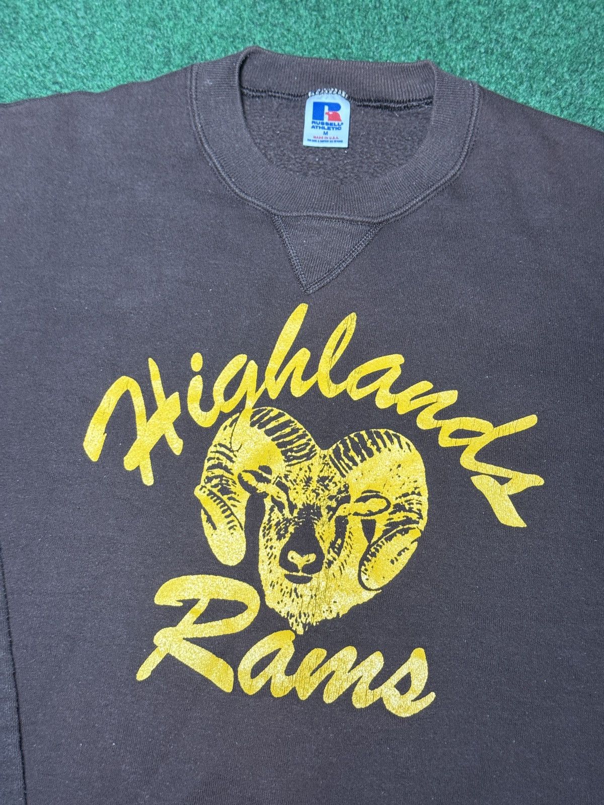 Russell Athletic Highland Rams Vintage Russell 90s Crew Sweatshirt Med 20x26 Size US M / EU 48-50 / 2 - 2 Thumbnail