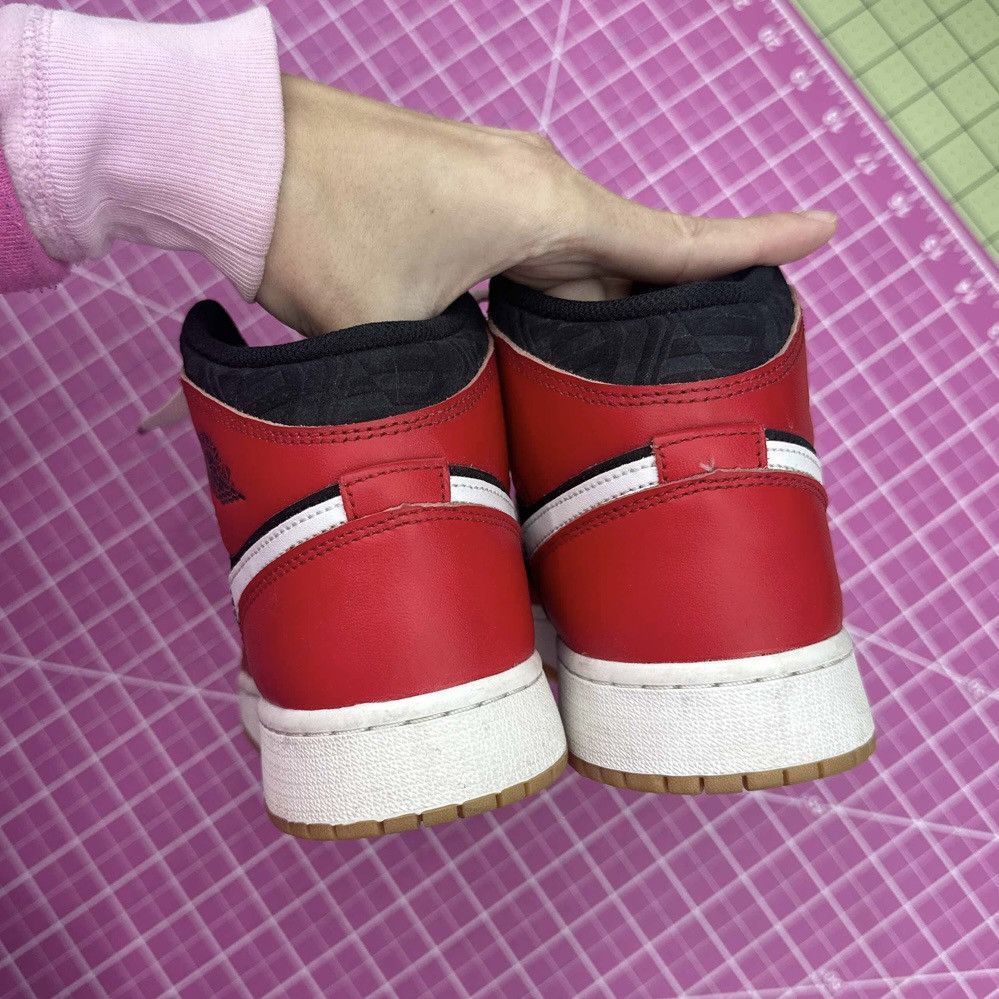 Jordan Brand Air Jordan 1 Mid Christmas SE GS Youth 6.5Y Size US 6.5 / EU 39-40 - 4 Thumbnail