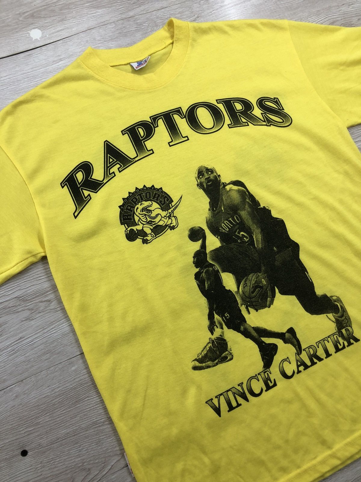 NBA × Vintage Vince Carter Raptors NBA vintage tee rare Size US M / EU 48-50 / 2 - 3 Thumbnail