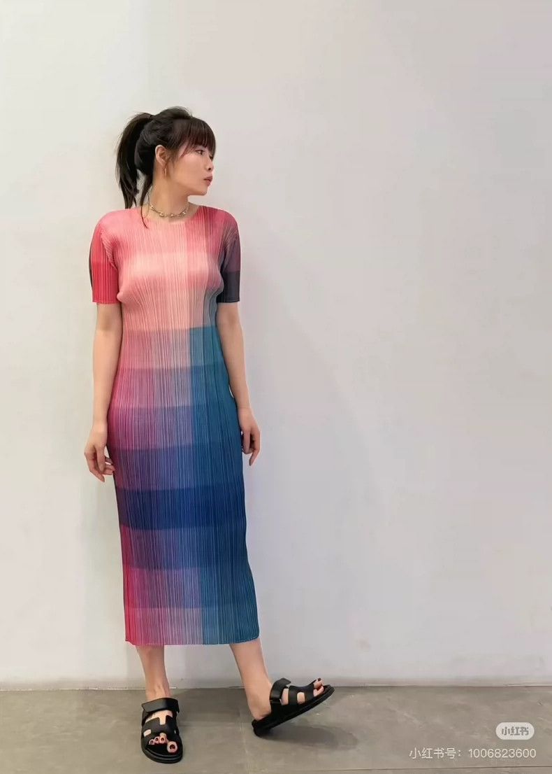 Issey Miyake Issey Miyake size:3 Pink rainbow Mosaic dress Size S / US 4 / IT 40 - 1 Thumbnail