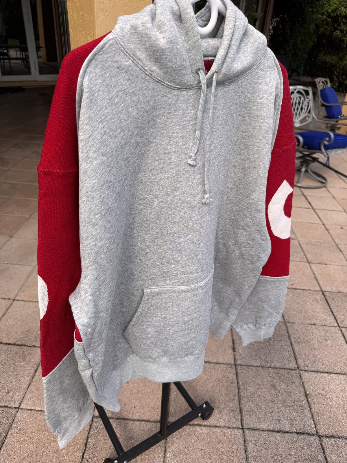 Supreme Supreme Big Logo Jacquard Hooded Sweatshirt Grey Red size M Size US M / EU 48-50 / 2 - 3 Thumbnail
