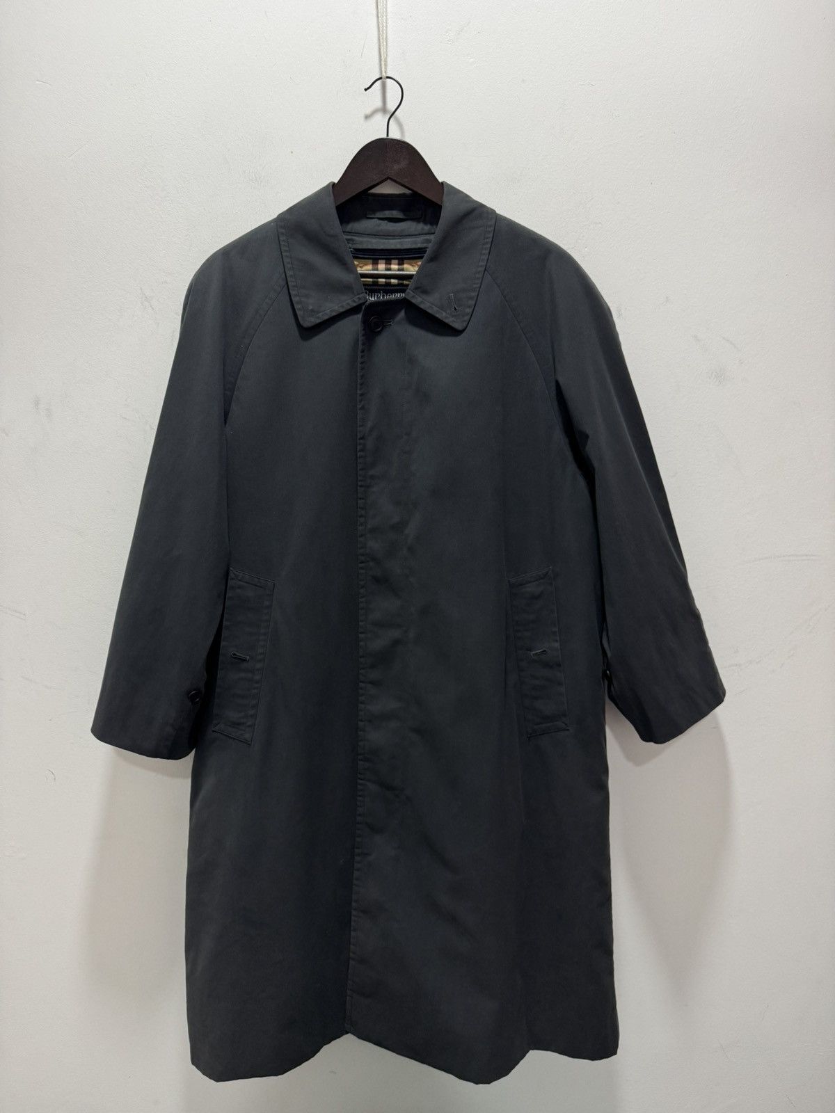 Burberry VINTAGE BURBERRY NOVA CHECK TRENCH COAT Size US S / EU 44-46 / 1 - 3 Thumbnail