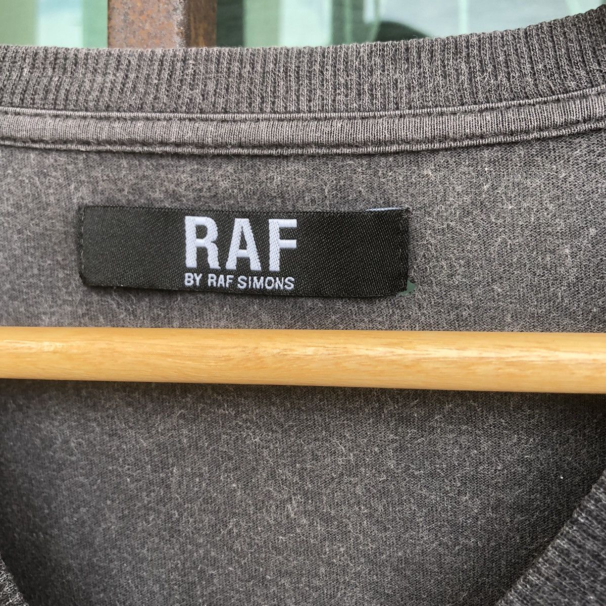 Raf by Raf Simons V Neck Raf By Raf Simons Shirt Size US S / EU 44-46 / 1 - 5 Thumbnail