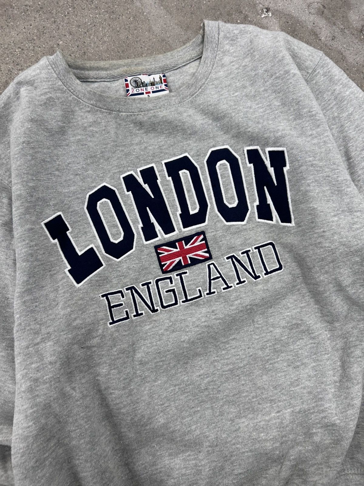 Japanese Brand Y2K London England crewneck sweatshirt oversized Size US S / EU 44-46 / 1 - 4 Thumbnail