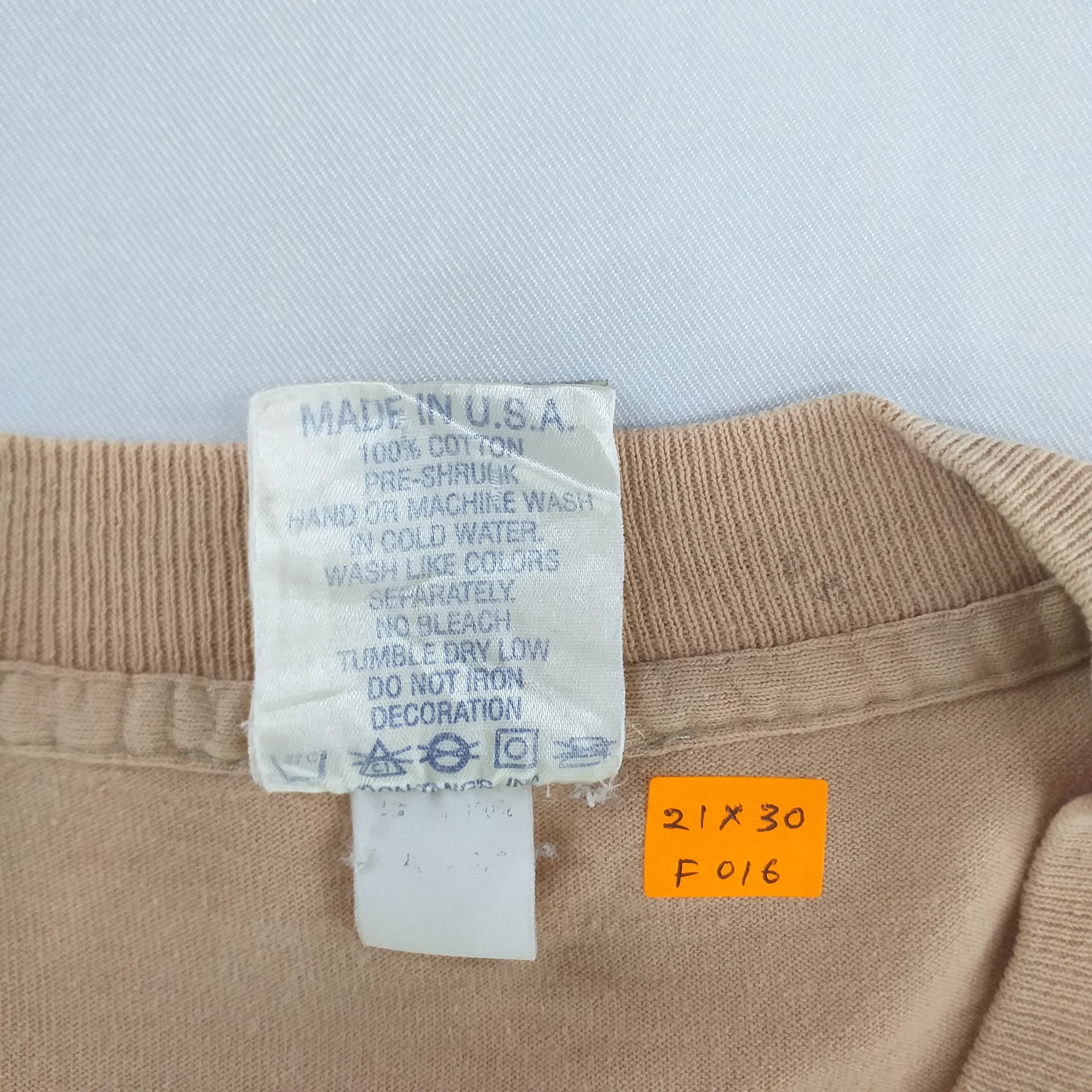 Vintage 90s Vintage Pooh Tangs Atomic Number 69 Tshirt -F016 Size US L / EU 52-54 / 3 - 6 Thumbnail