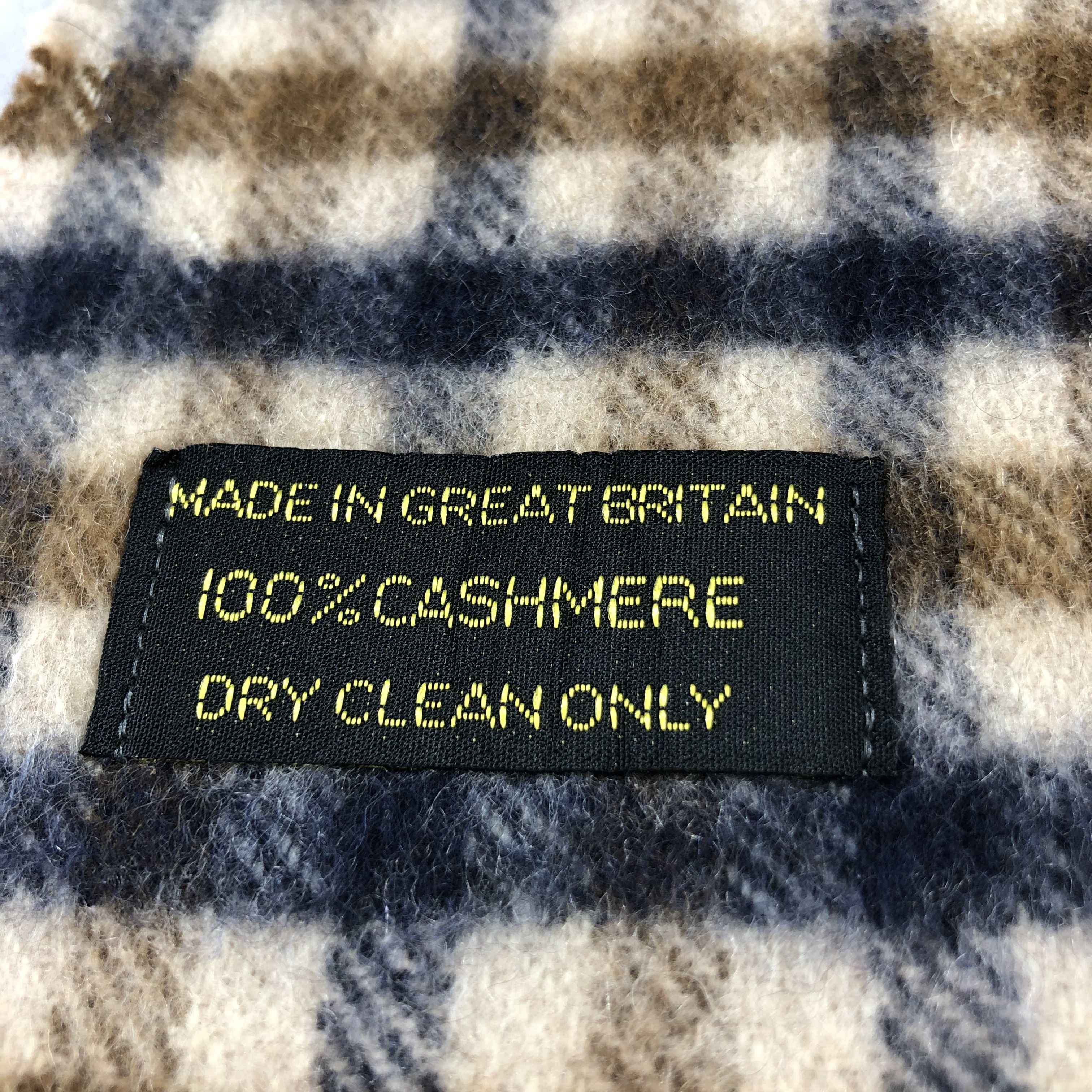 Aquascutum Aquascutum Iconic Gingham Cashmere Scarf Muffler V1042 Size ONE SIZE - 5 Thumbnail