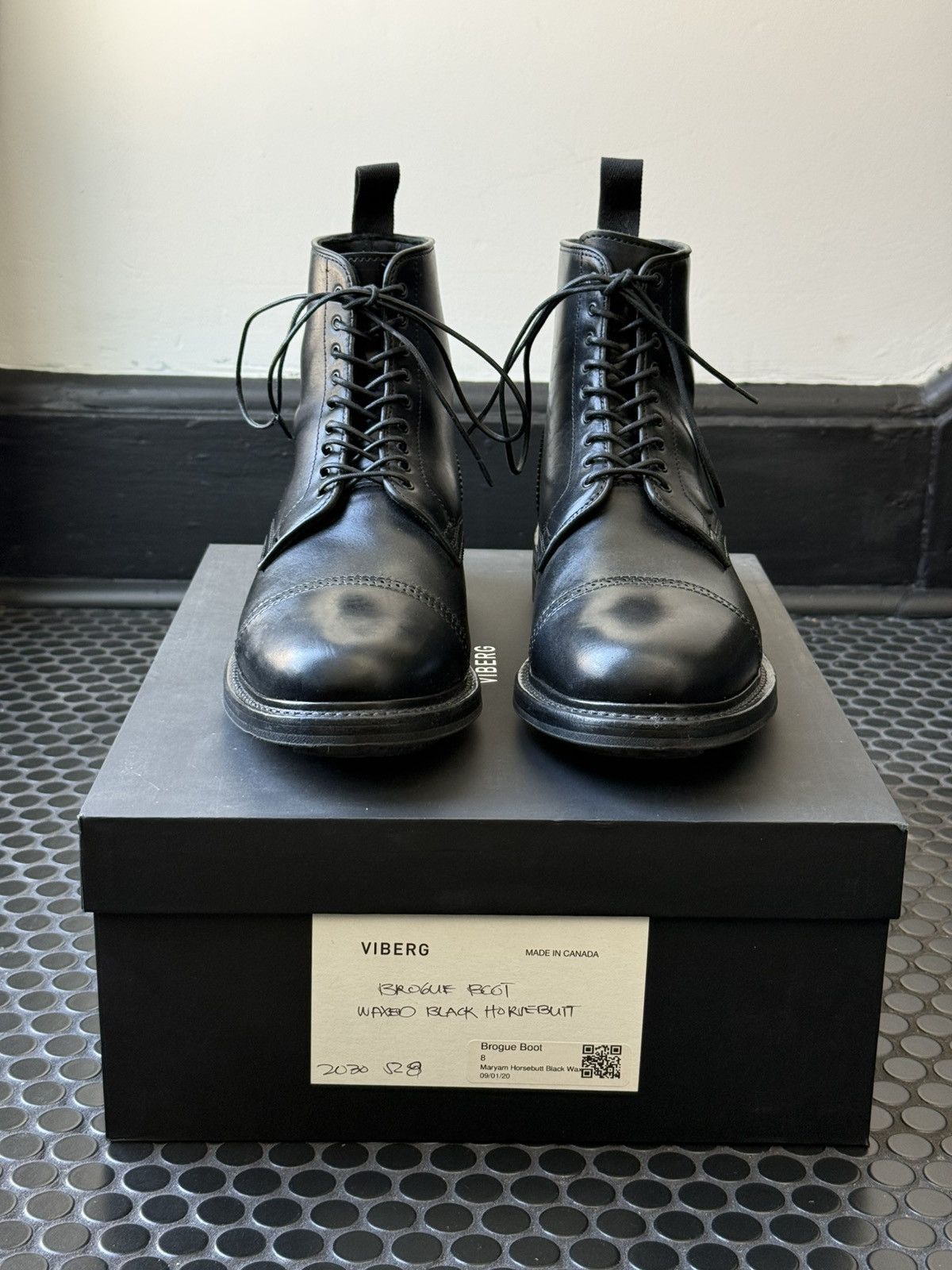 Viberg Viberg Shelby Sharp Brogue Boot in Waxed Black Horsebutt Size US 9 / EU 42 - 1 Thumbnail