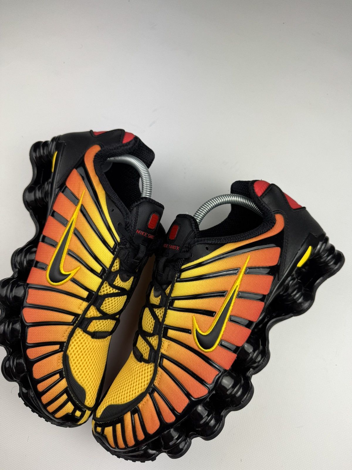 Nike Nike Shox TL Sunrise US9 Size US 9.5 / EU 42-43 - 5 Thumbnail