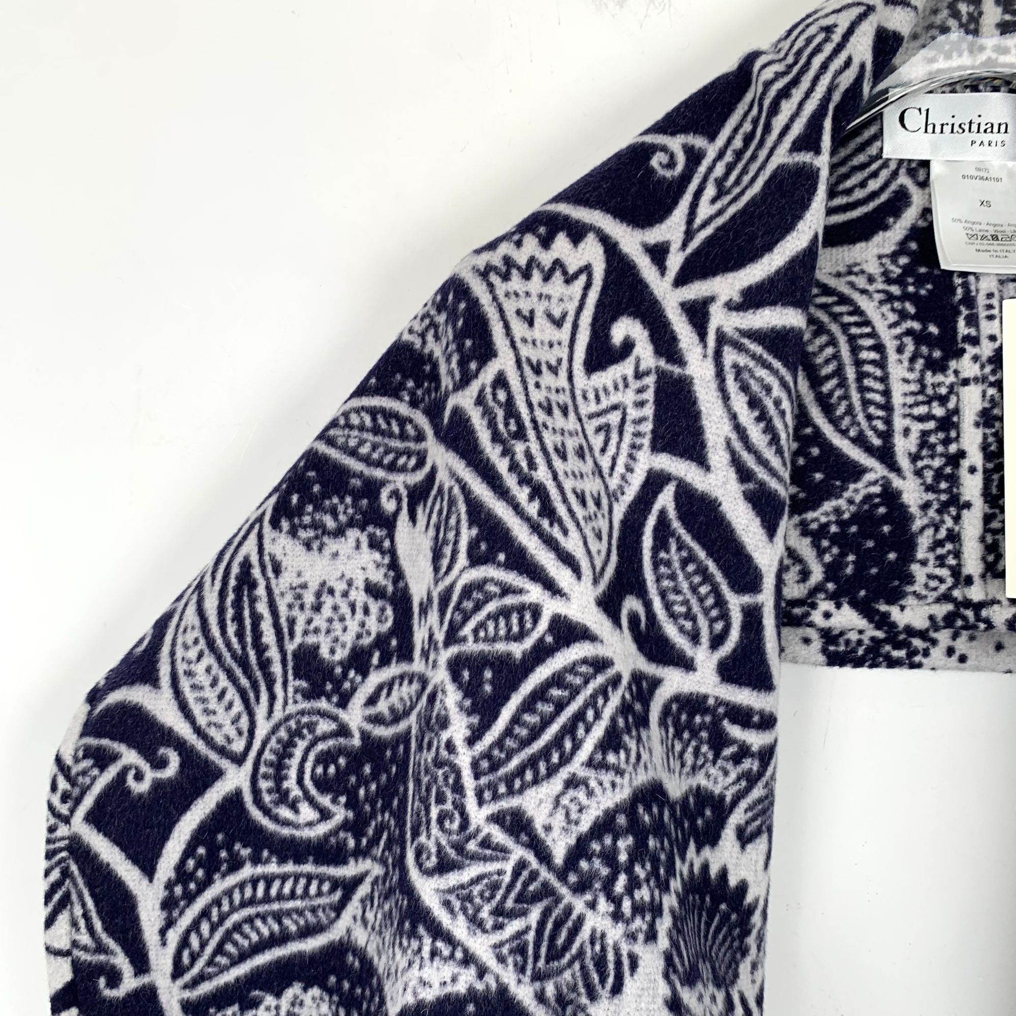 Dior Christian Dior Navy & White Floral Angora-Wool Scarf Size XS Size ONE SIZE - 3 Thumbnail