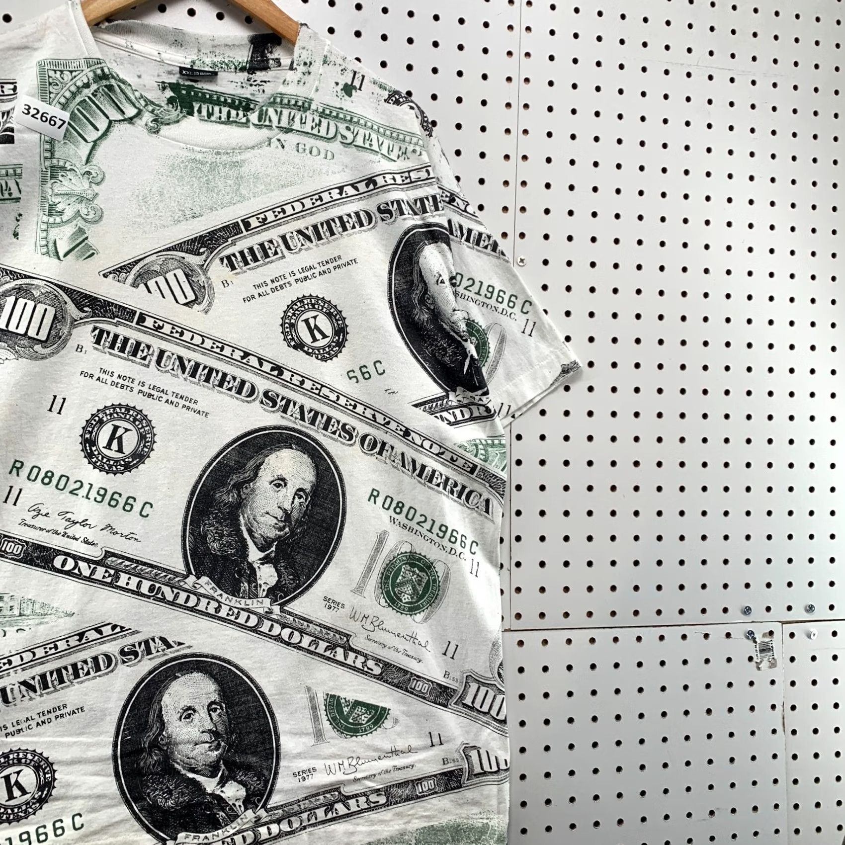 Vintage VINTAGE USA CASH Money Shirt 2XL White All Over Print AOP Hip Hop 90s Mens 24x29 Size US XXL / EU 58 / 5 - 4 Thumbnail