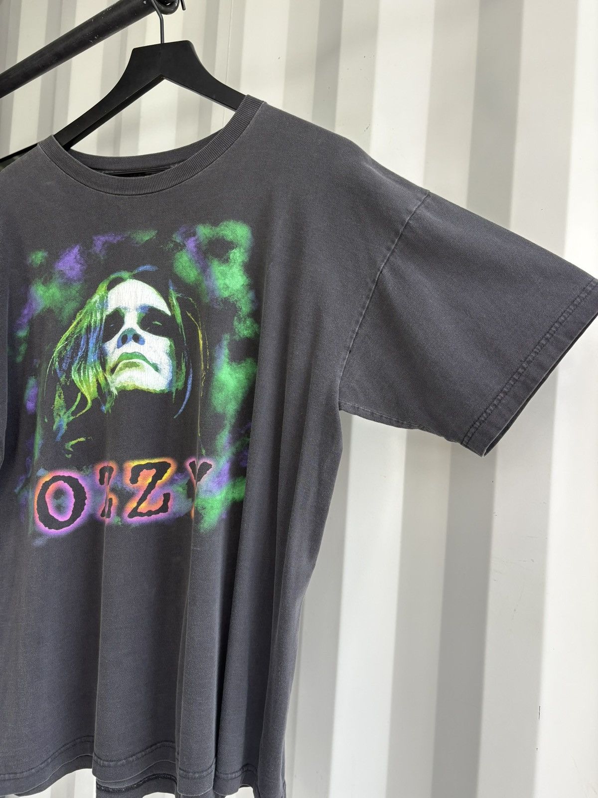 Band Tees Vintage Ozzy Osbourne Faded Distressed GRUNGE Shirt Band Size US XL / EU 56 / 4 - 2 Thumbnail