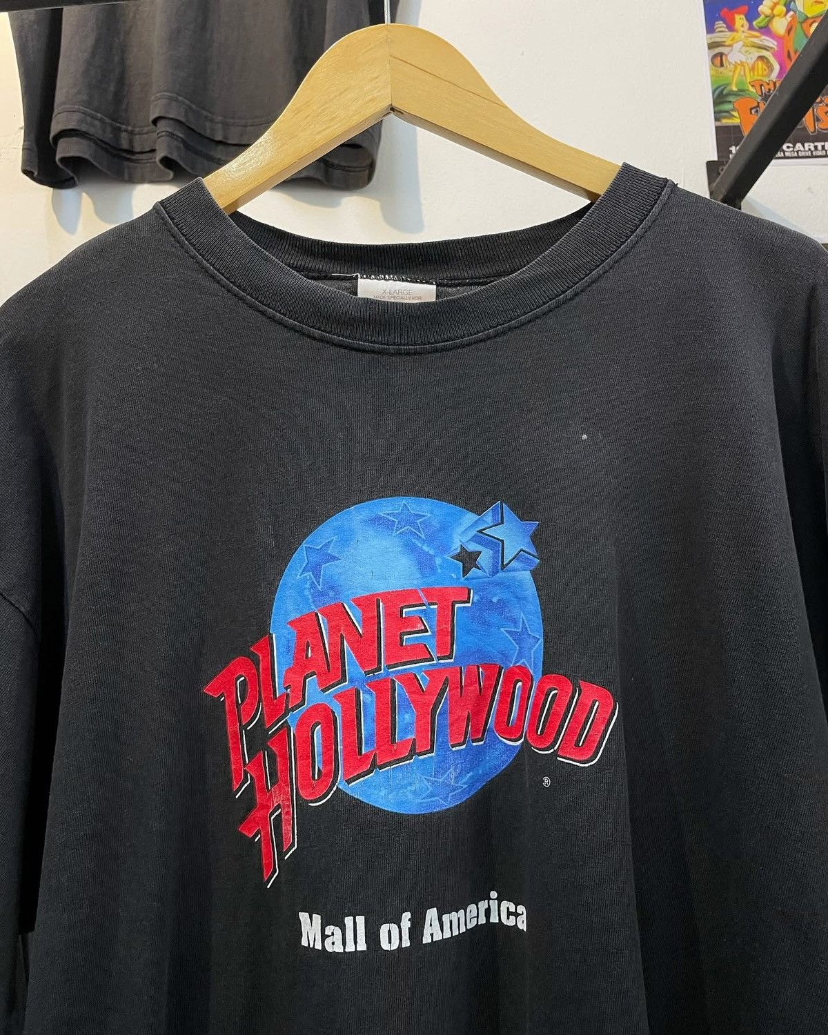 Planet Hollywood Planet hollywood 90‘s Size US XL / EU 56 / 4 - 1 Thumbnail
