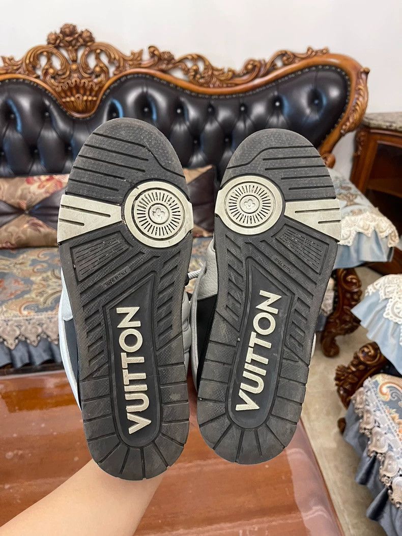 Louis Vuitton Louis Vuitton Louis Vuitton Men's Sneakers in Classic Colo Size US 10 / EU 43 - 8 Thumbnail