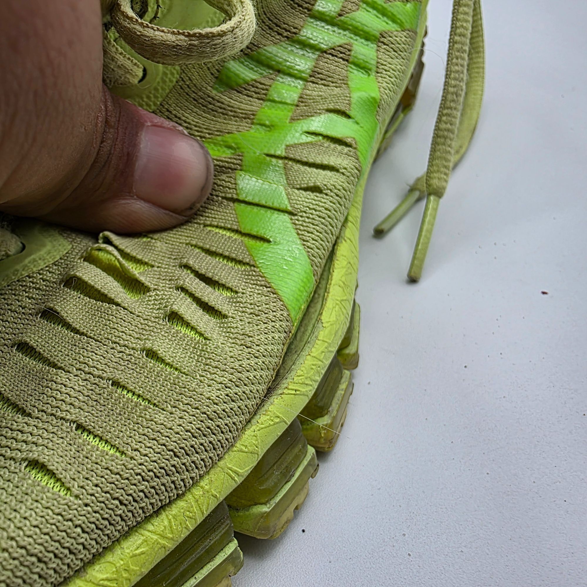 Asics Asics Gel Quantum 360 Womens Size 8 Yellow Running Shoes Ath Size US 8 / IT 38 - 8 Thumbnail