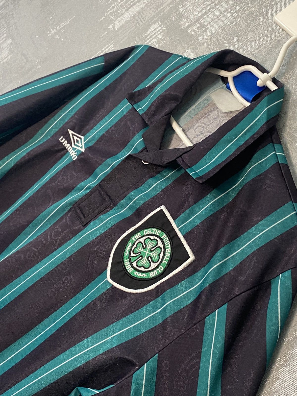 Umbro Vintage Celtic Umbro Soccer Jersey 1992/93 Home Football Size US L / EU 52-54 / 3 - 3 Thumbnail