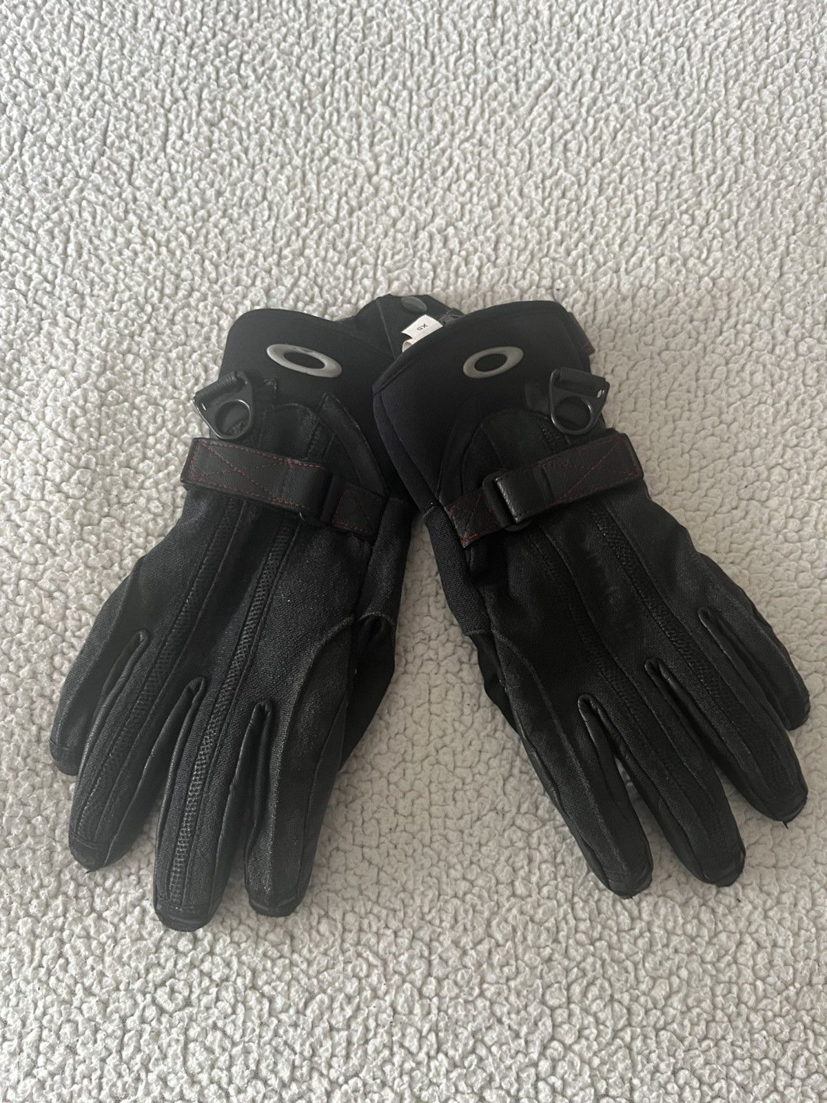 Oakley Oakley Vintage Gloves Size 28 - 1 Thumbnail