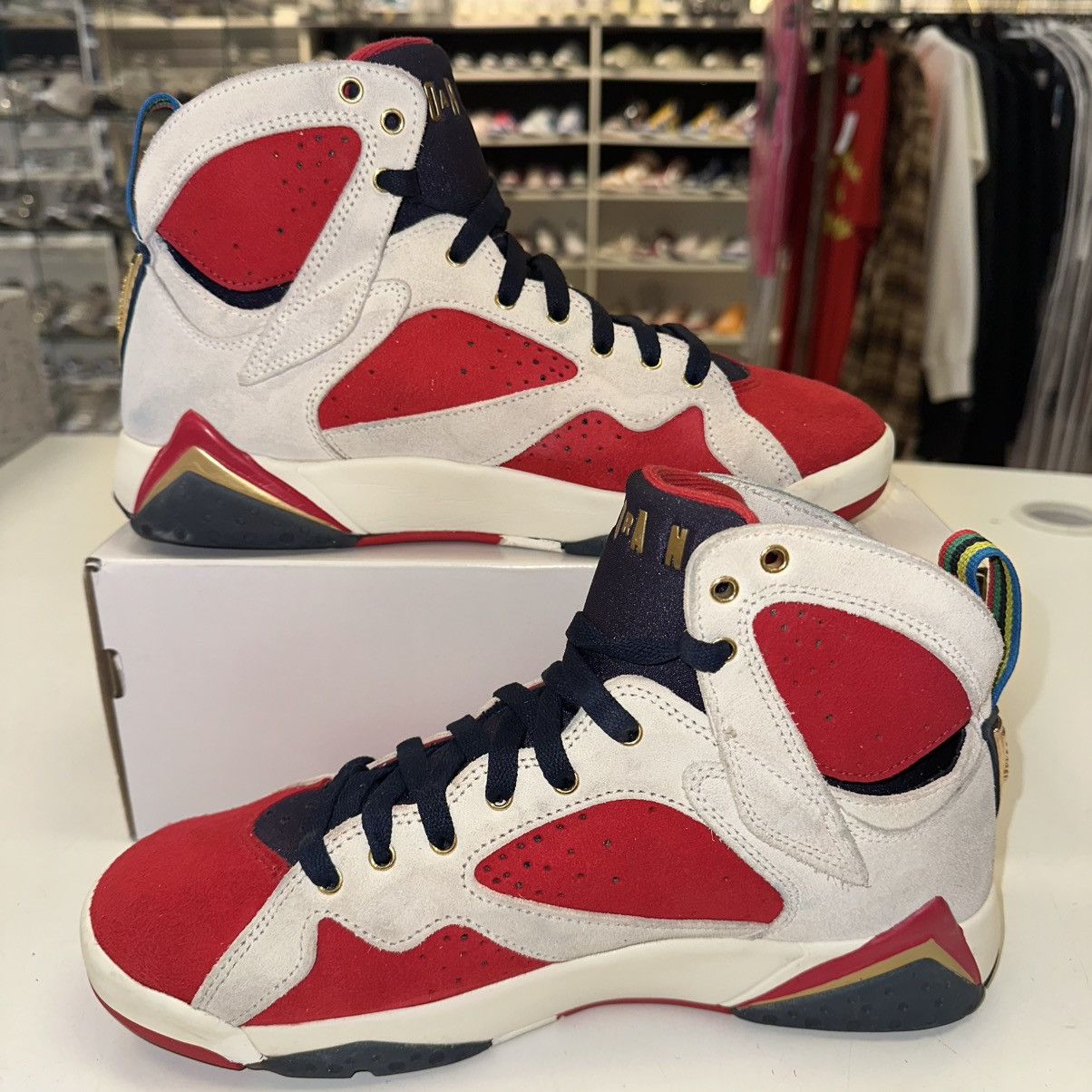 Jordan Brand Size 9 - Jordan 7 Retro x Trophy Room New Sheriff In Town Size US 9 / EU 42 - 2 Thumbnail