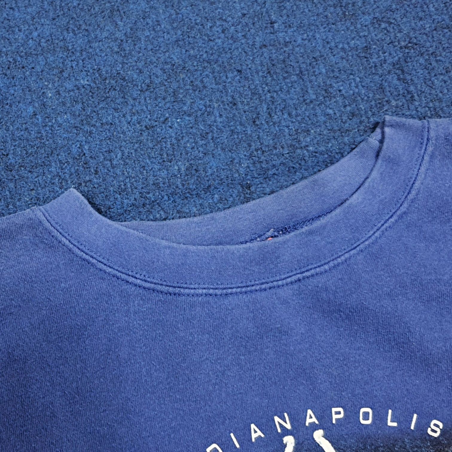 Vintage Indianapolis Colts NFL Graphic Sweatshirt C286N1