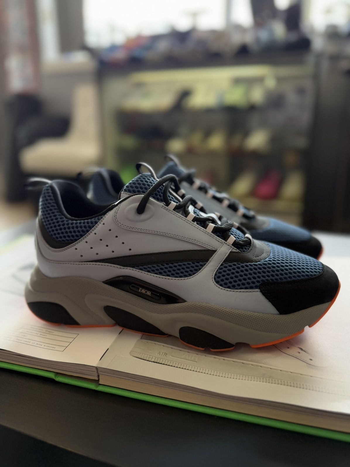 Dior Dior B22 Blue Orange Sneaker Size 44EU/11US Size US 11 / EU 44 - 3 Thumbnail