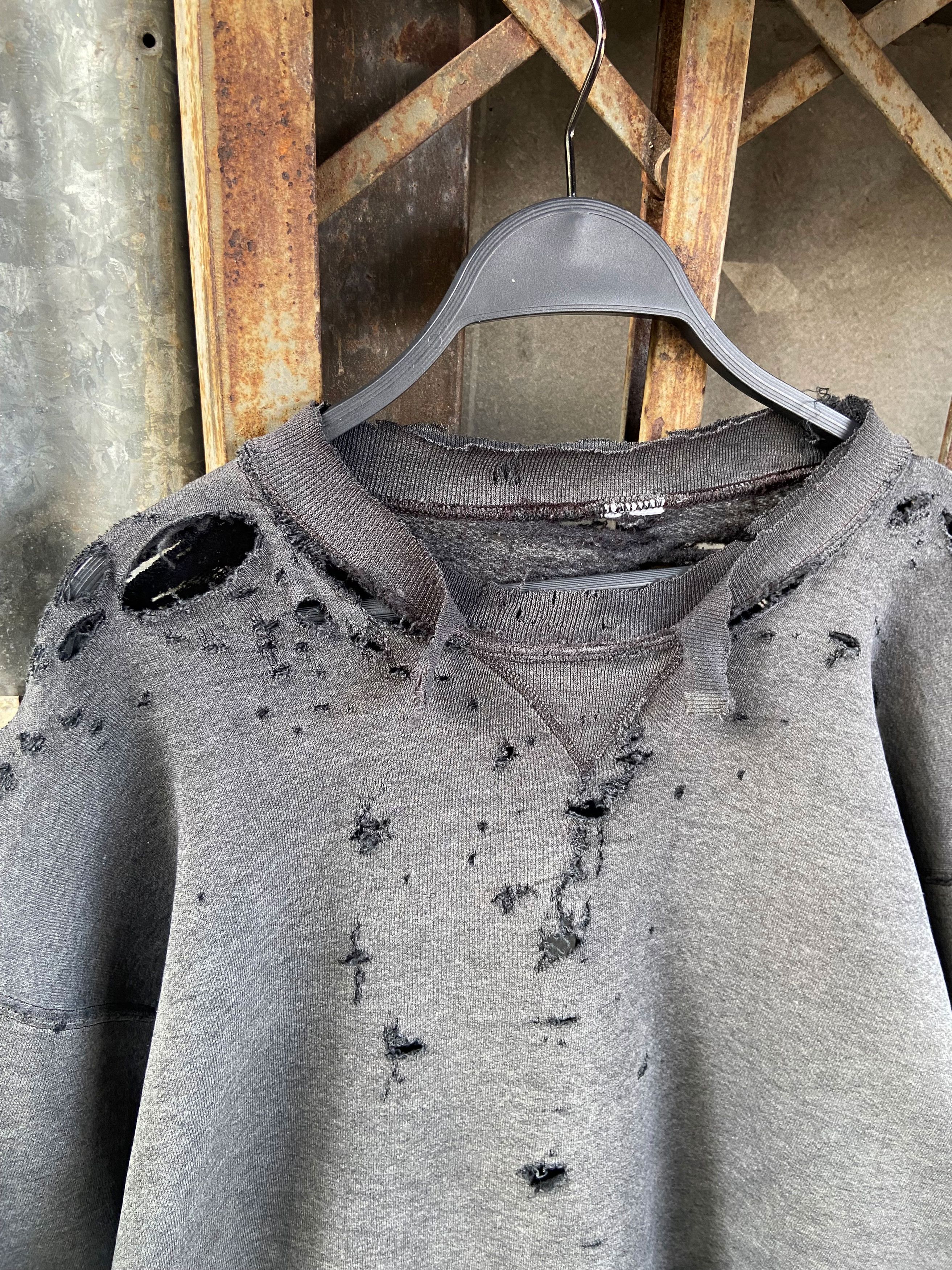 Vintage Thrashed Distressed & Faded Russell Sweatshir ERD Grunge Size US L / EU 52-54 / 3 - 3 Thumbnail