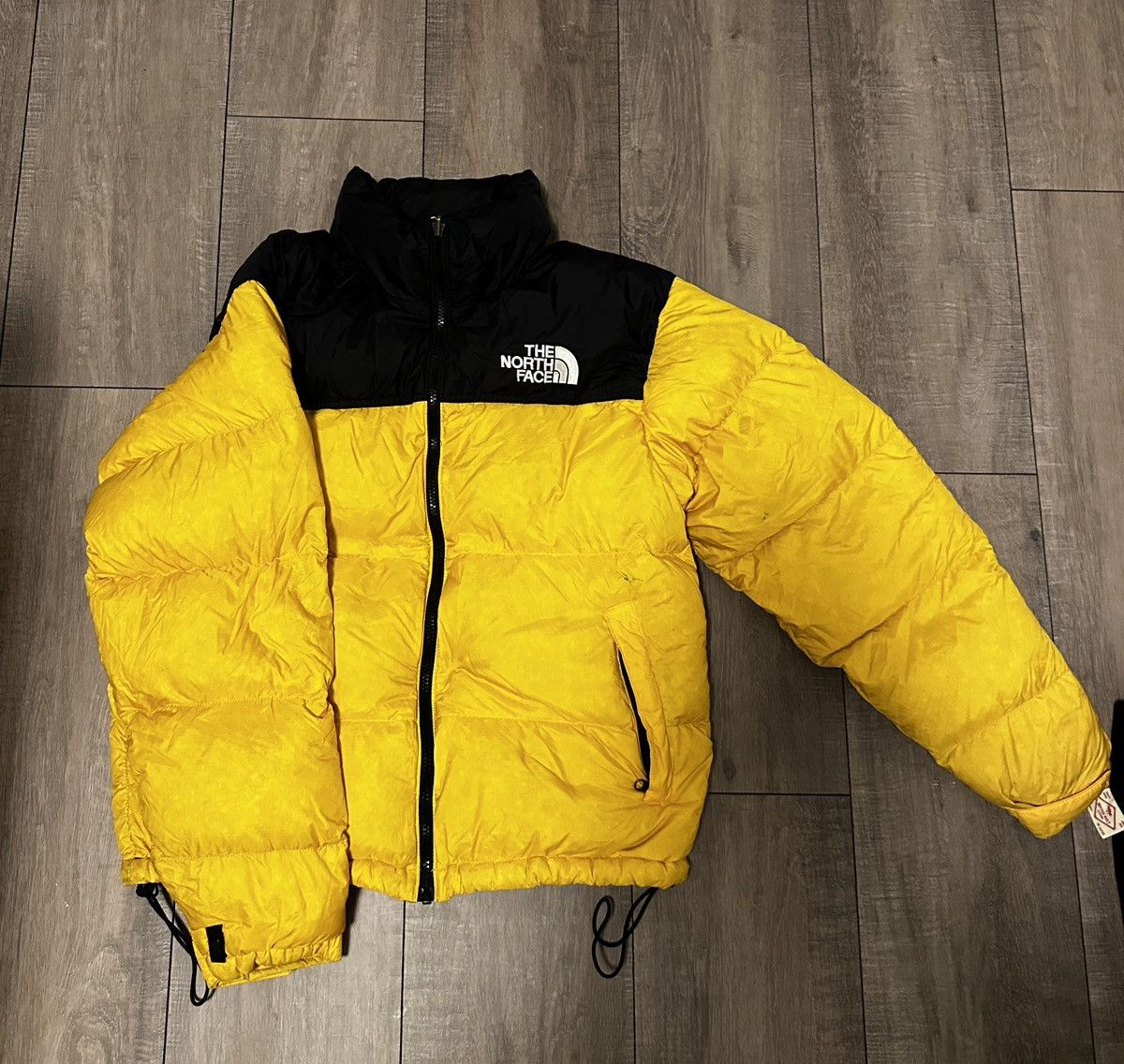 image of The North Face North Face Nuptse Jacket Yellow, Men's (Size Small)