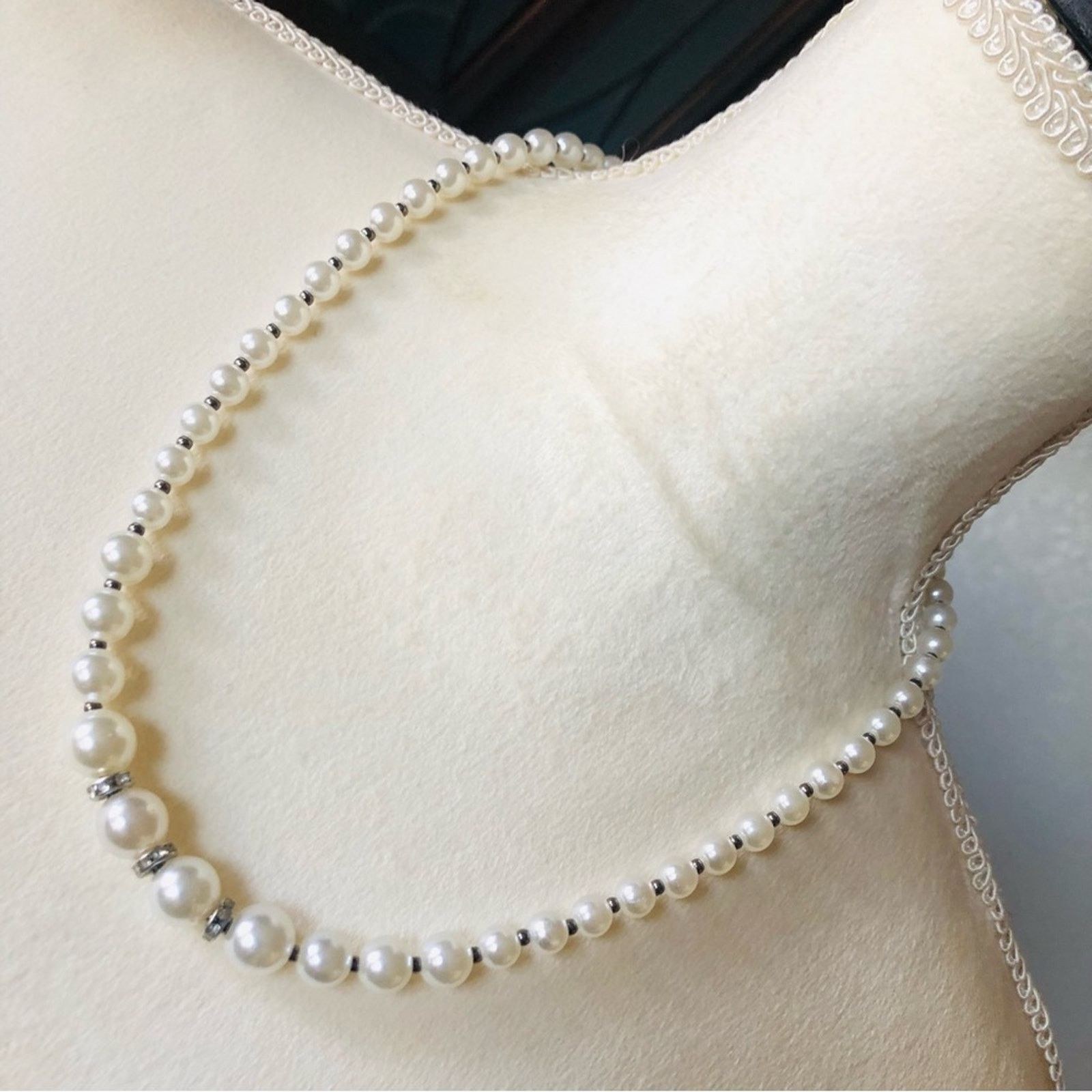 Handmade Handcrafted repurpose salvaged pearl bead necklace Size ONE SIZE - 1 Thumbnail