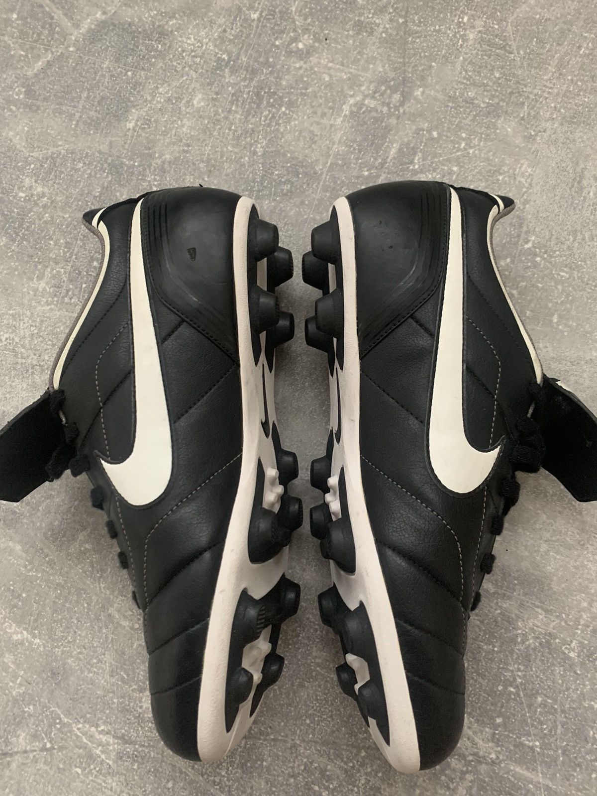 Nike × Vintage Nike Tiempo Natural VT soccer shoes y2k style Size US 10.5 / EU 43-44 - 7 Thumbnail