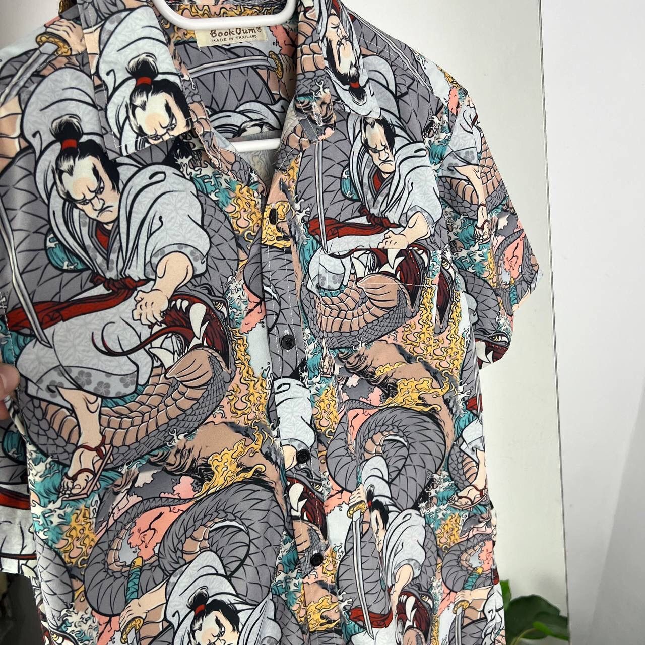 Japanese Brand Hawaii Short Sleeve Shirt Samurai Over Print Y2k Size US S / EU 44-46 / 1 - 3 Thumbnail