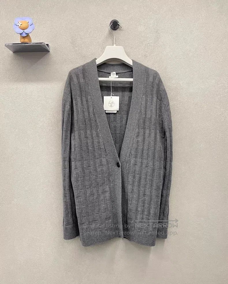 Hermes Hermes Gray Cardigan Jacket, 100% Wool Size XS / US 0-2 / IT 36-38 - 1 Thumbnail