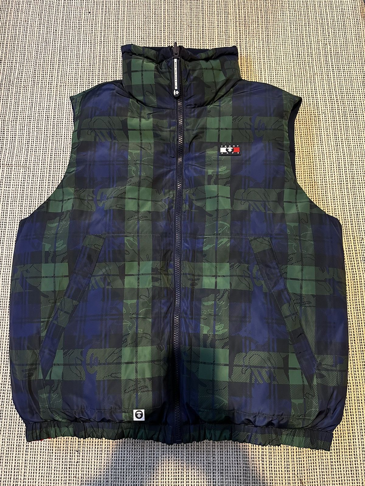 Aape × Tommy Jeans AAPE x Tommy Reversible Vest Size US XL / EU 56 / 4 - 4 Thumbnail