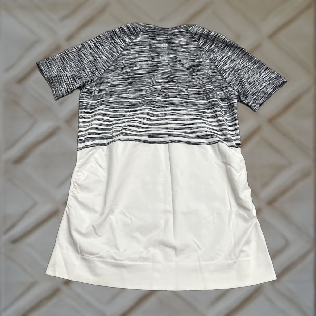 Athleta Athleta Shirt Womens L White Striped Round Neck Casual Size L / US 10 / IT 46 - 1 Thumbnail