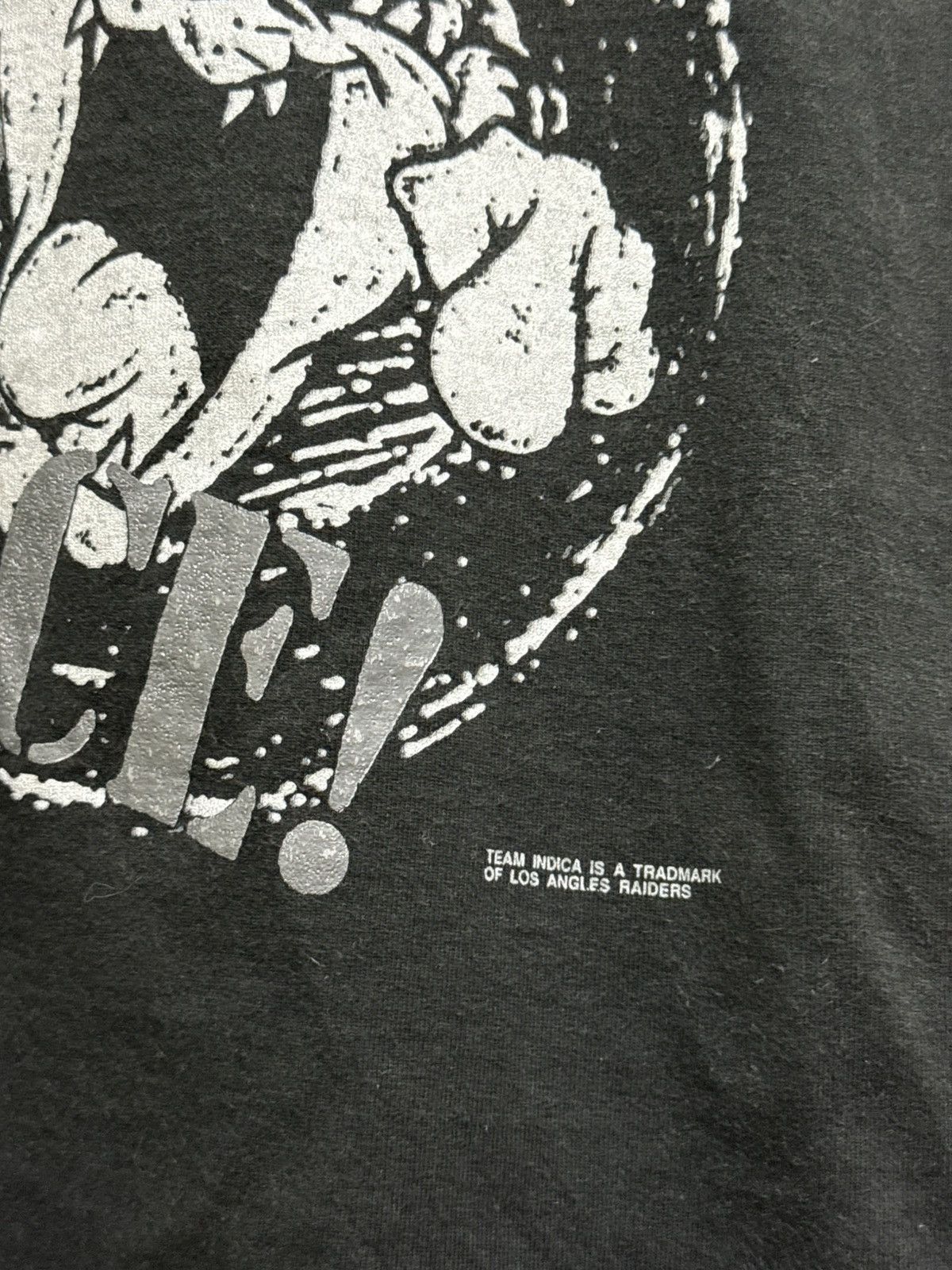 Vintage Vintage 1991 Los Angeles Raiders Tazmania Tee Size US M / EU 48-50 / 2 - 6 Thumbnail