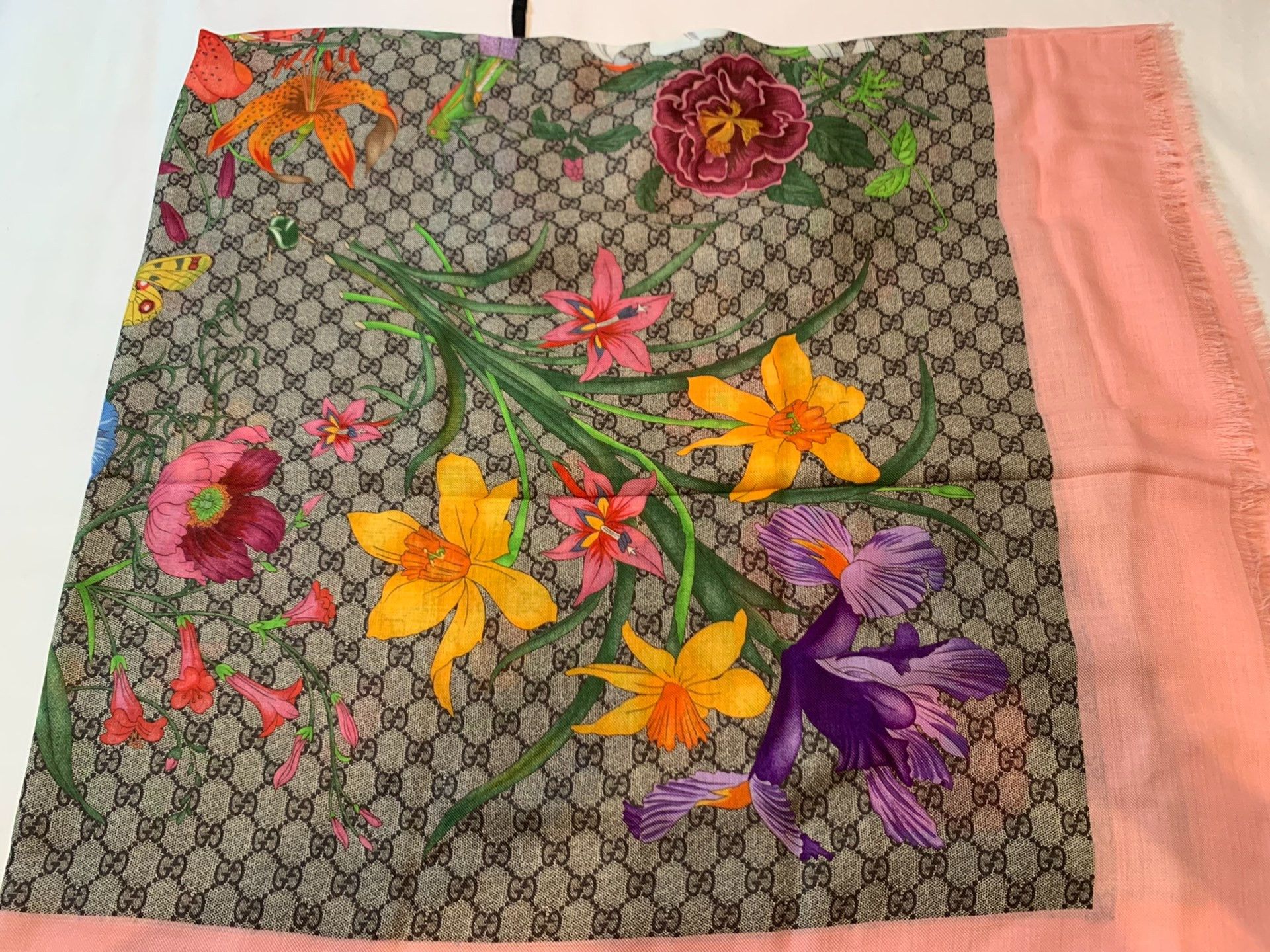 Gucci Gucci New Floral Full Print Shawl Scarf 2501-Nextarrow Size ONE SIZE - 7 Thumbnail